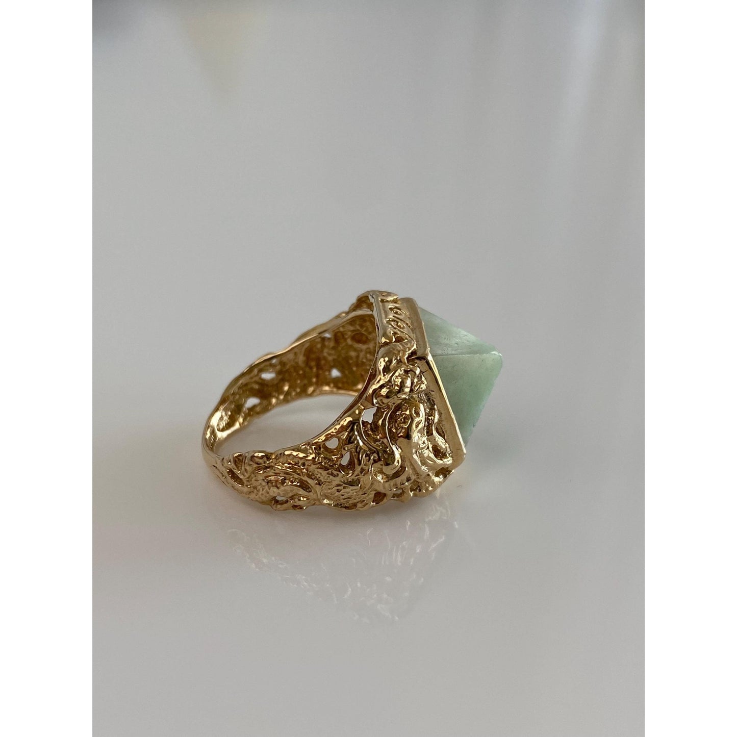 Solid 14k Yellow Gold Jade Pyramid Open Work Ring Band - Size 5.5
