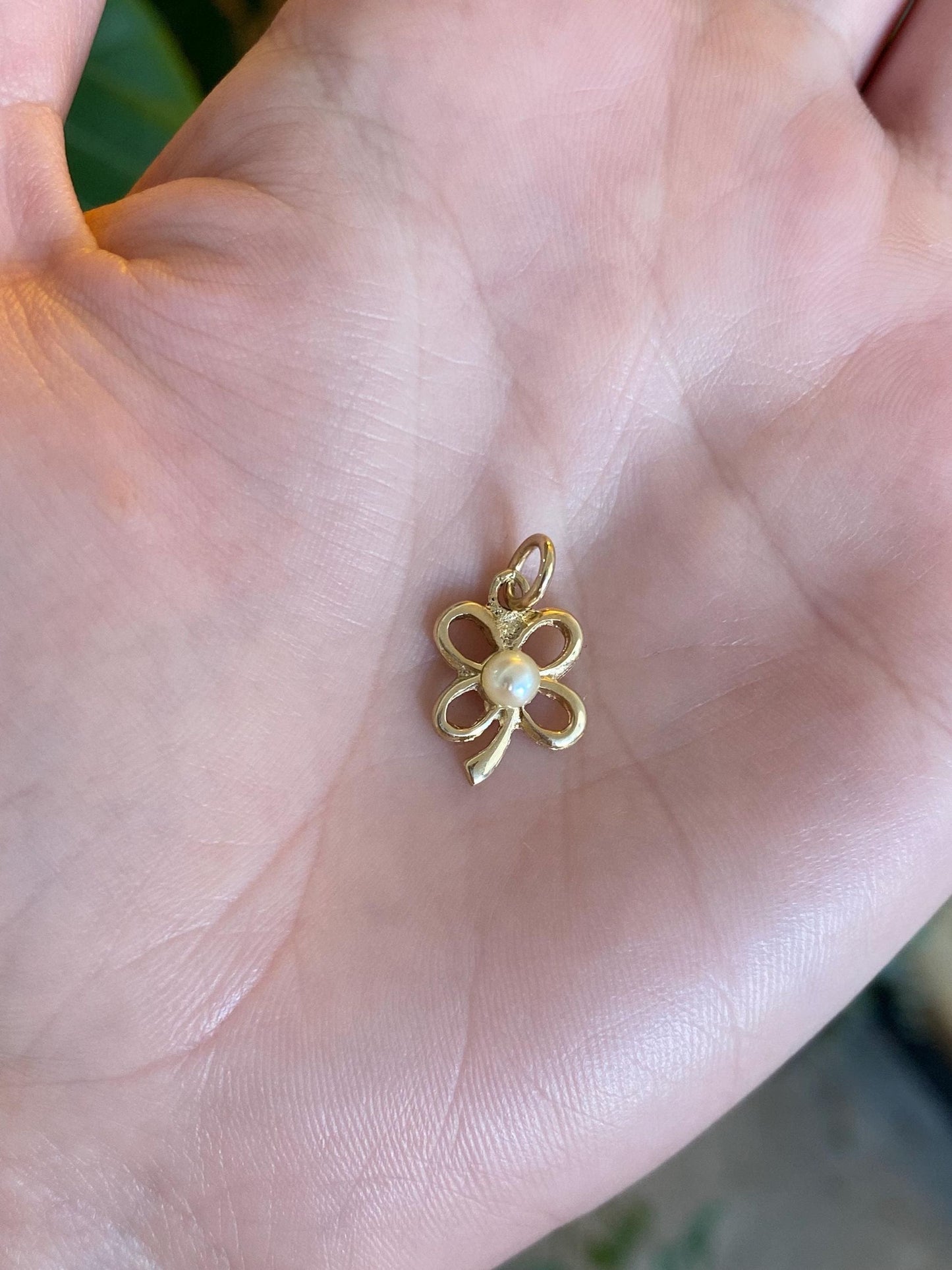 Vintage Solid 14k Yellow Gold Pearl Clover Charm