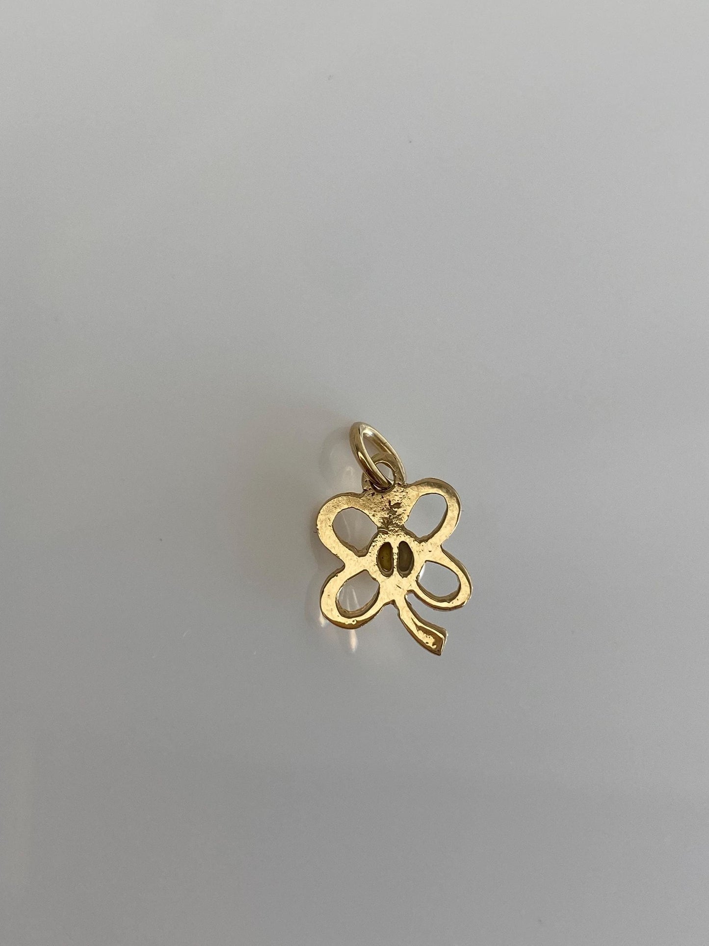 Vintage Solid 14k Yellow Gold Pearl Clover Charm