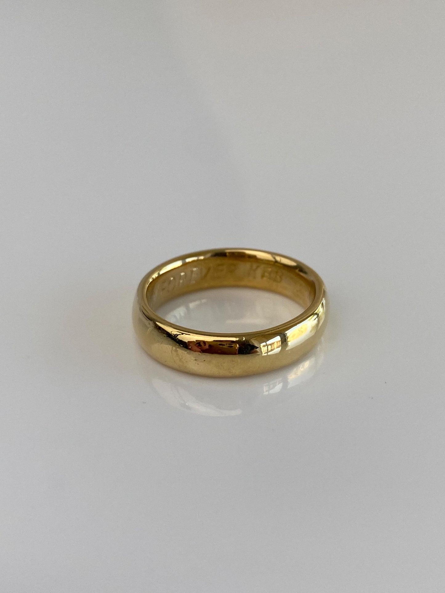 Vintage Solid 18k Yellow Gold Ring Band - Size 8.25