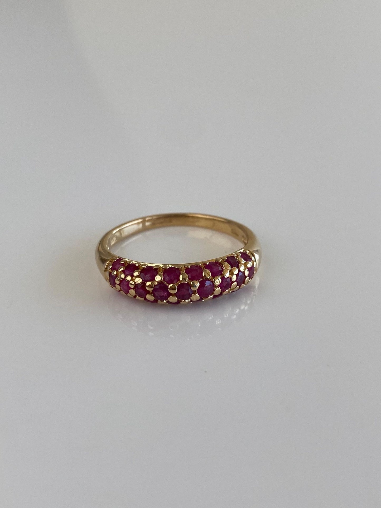Vintage Solid 14k Yellow Gold Pink Sapphire Ring Band - Size 9.75
