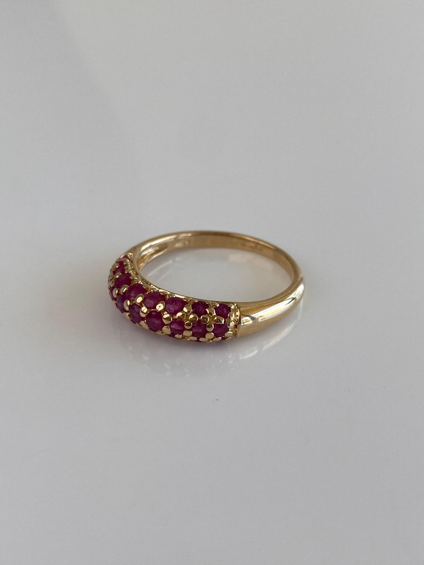 Vintage Solid 14k Yellow Gold Pink Sapphire Ring Band - Size 9.75