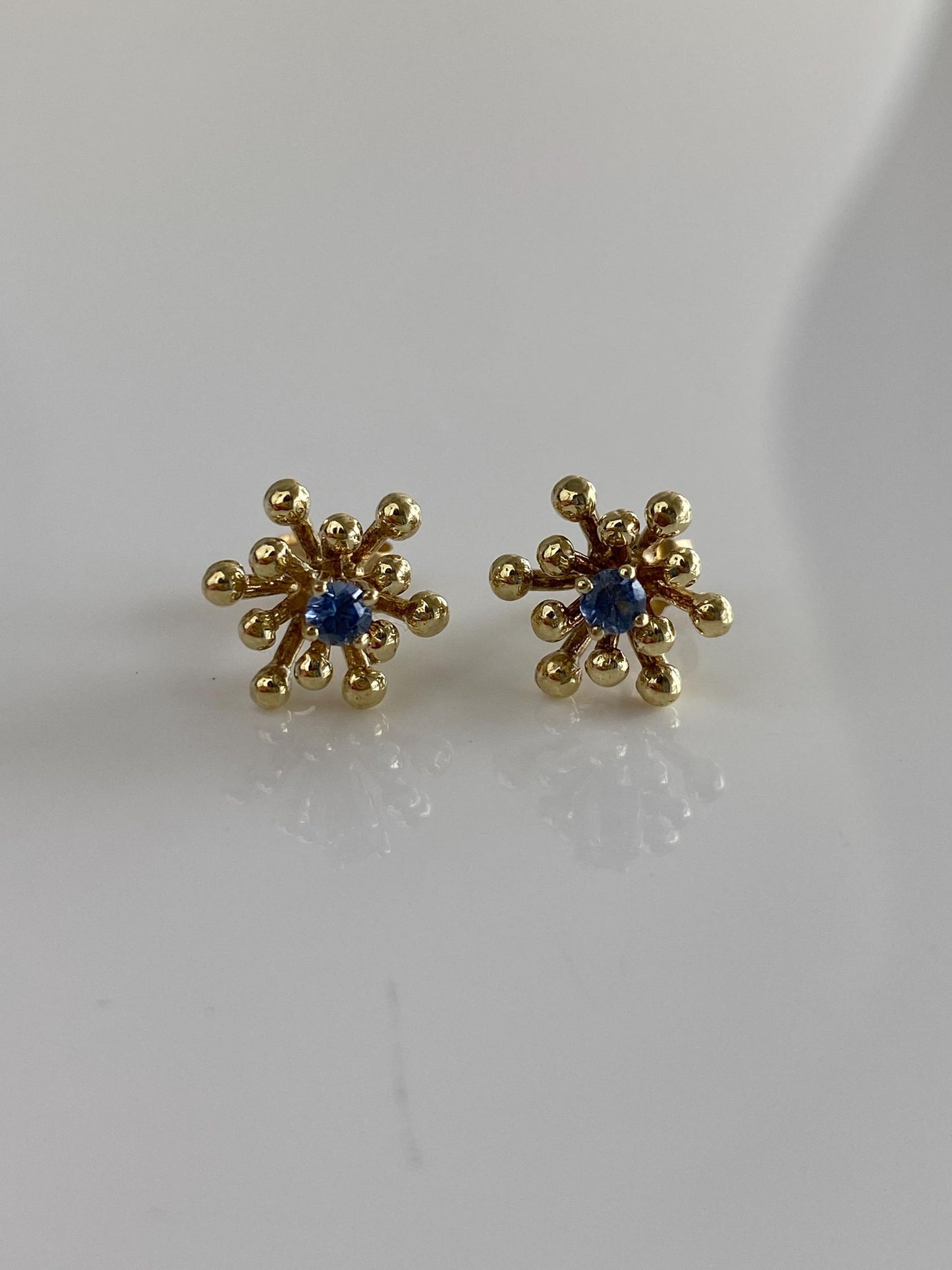 Vintage Solid 14k Yellow Gold Blue Sapphire Atomic Sputnik Stud Earrings