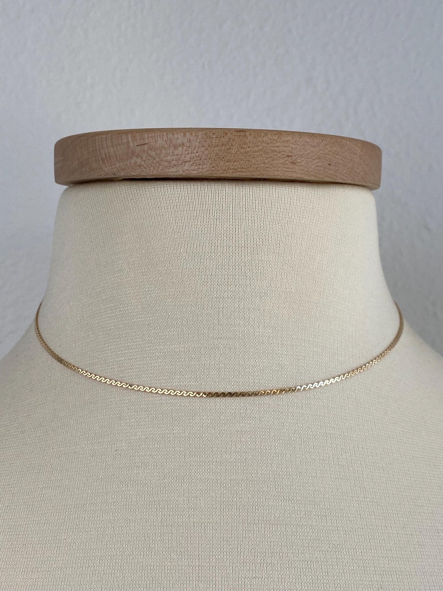 Vintage Solid 14k Yellow Gold Serpentine Chain Necklace - 15.25 inches