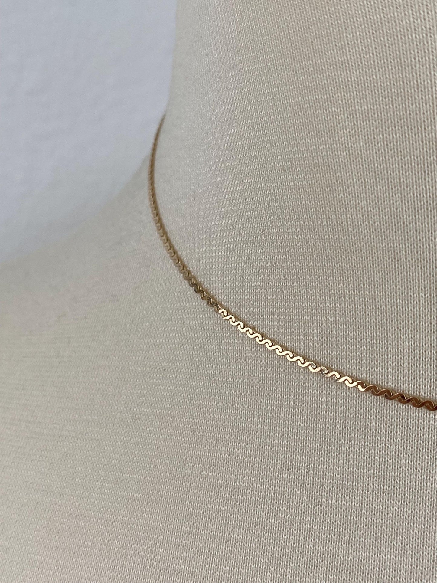 Vintage Solid 14k Yellow Gold Serpentine Chain Necklace - 15.25 inches