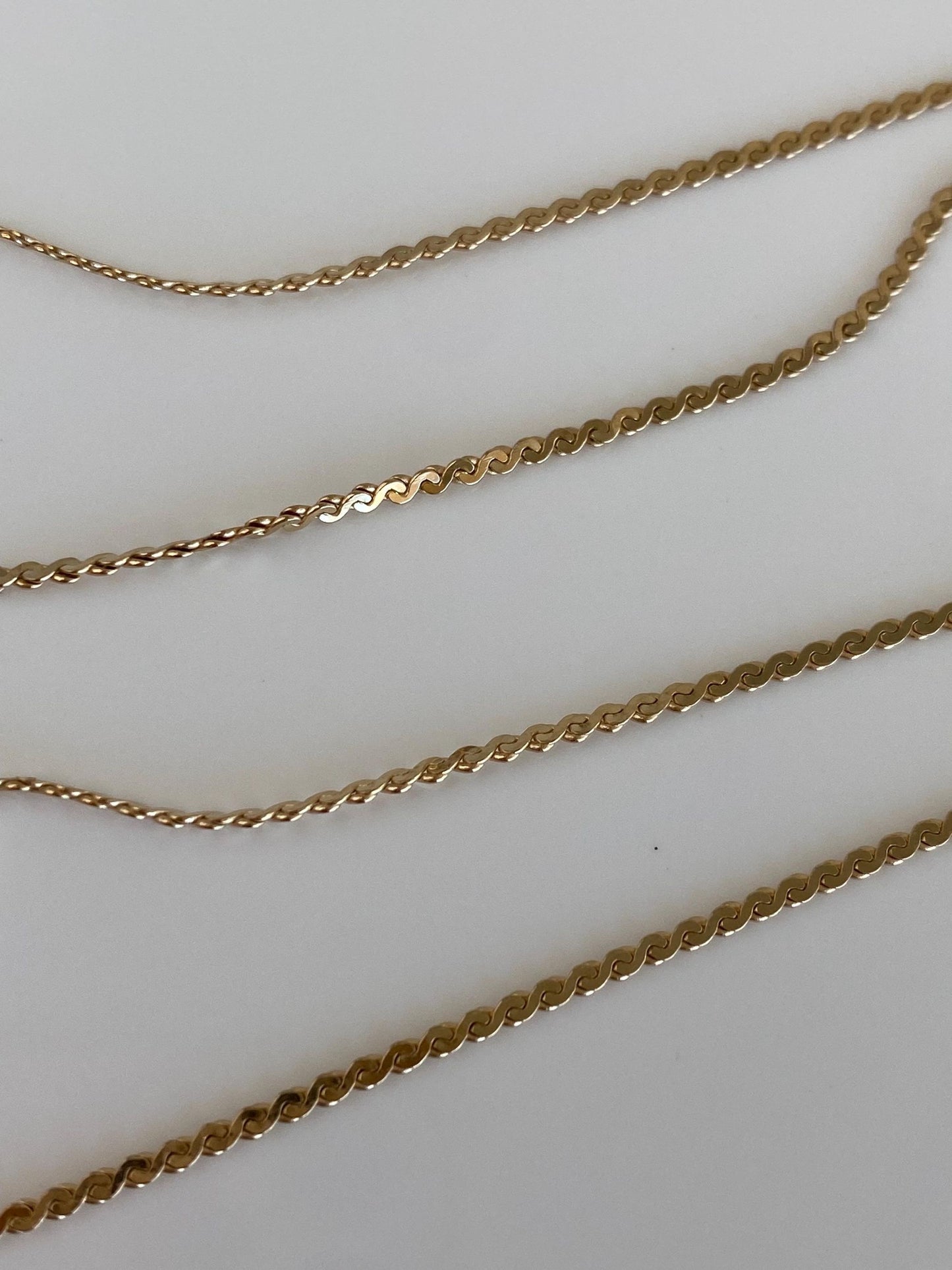 Vintage Solid 14k Yellow Gold Serpentine Chain Necklace - 15.25 inches