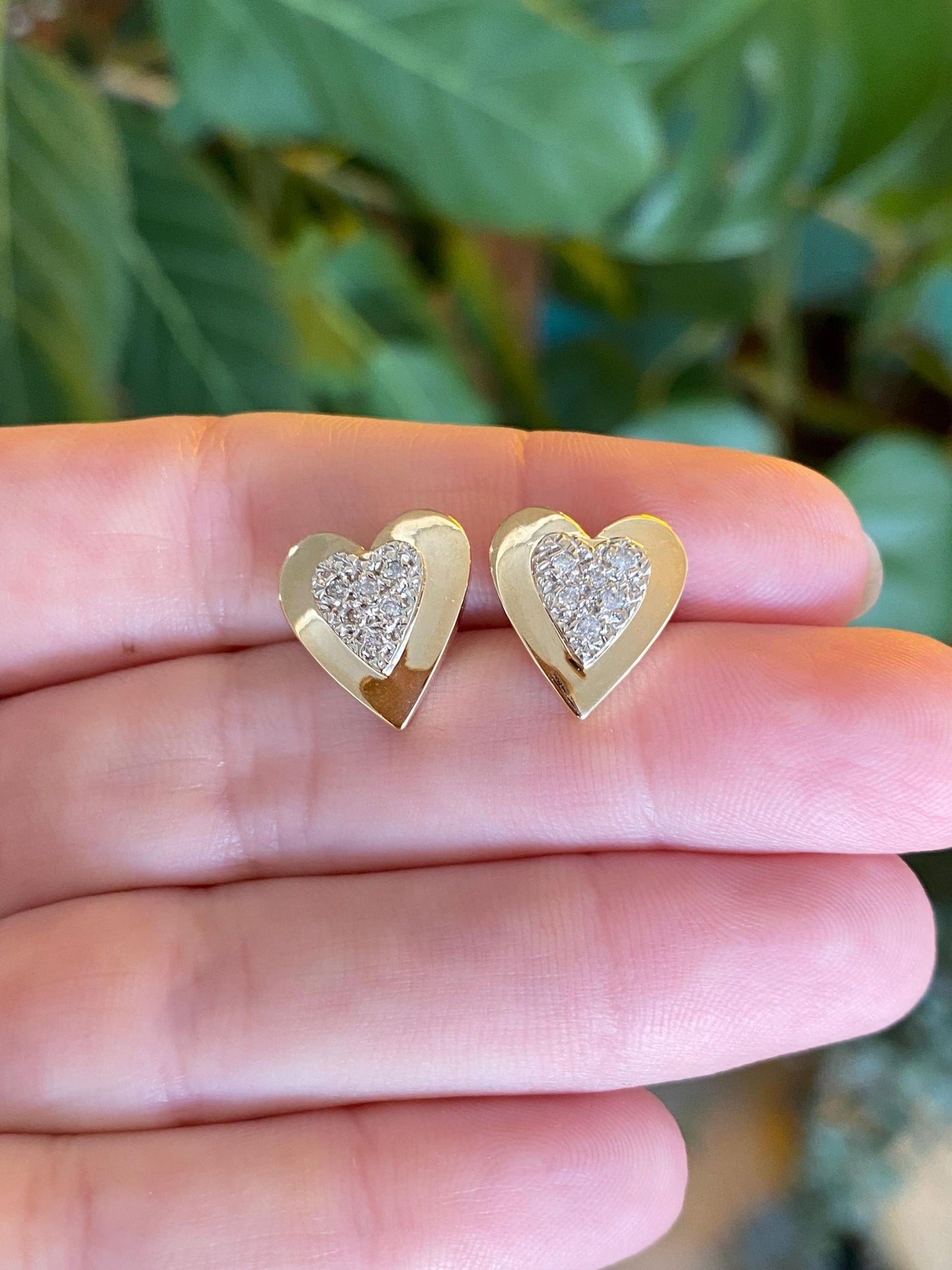 Vintage Solid 14k White & Yellow Gold Diamond Heart Stud Earrings