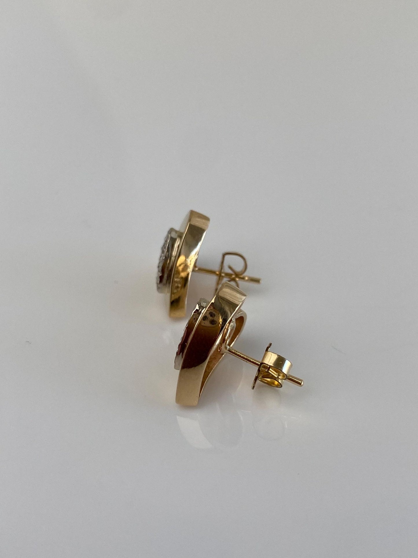 Vintage Solid 14k White & Yellow Gold Diamond Heart Stud Earrings