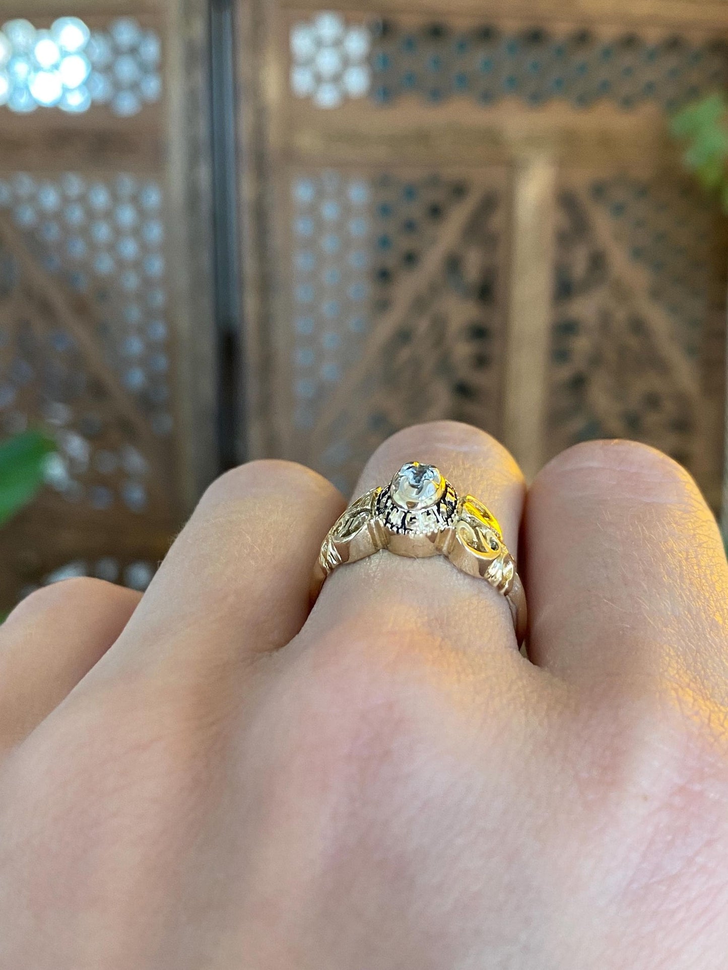 Vintage Solid 14k Yellow Gold Enamel Clear Quartz Class Ring - Size 7.25