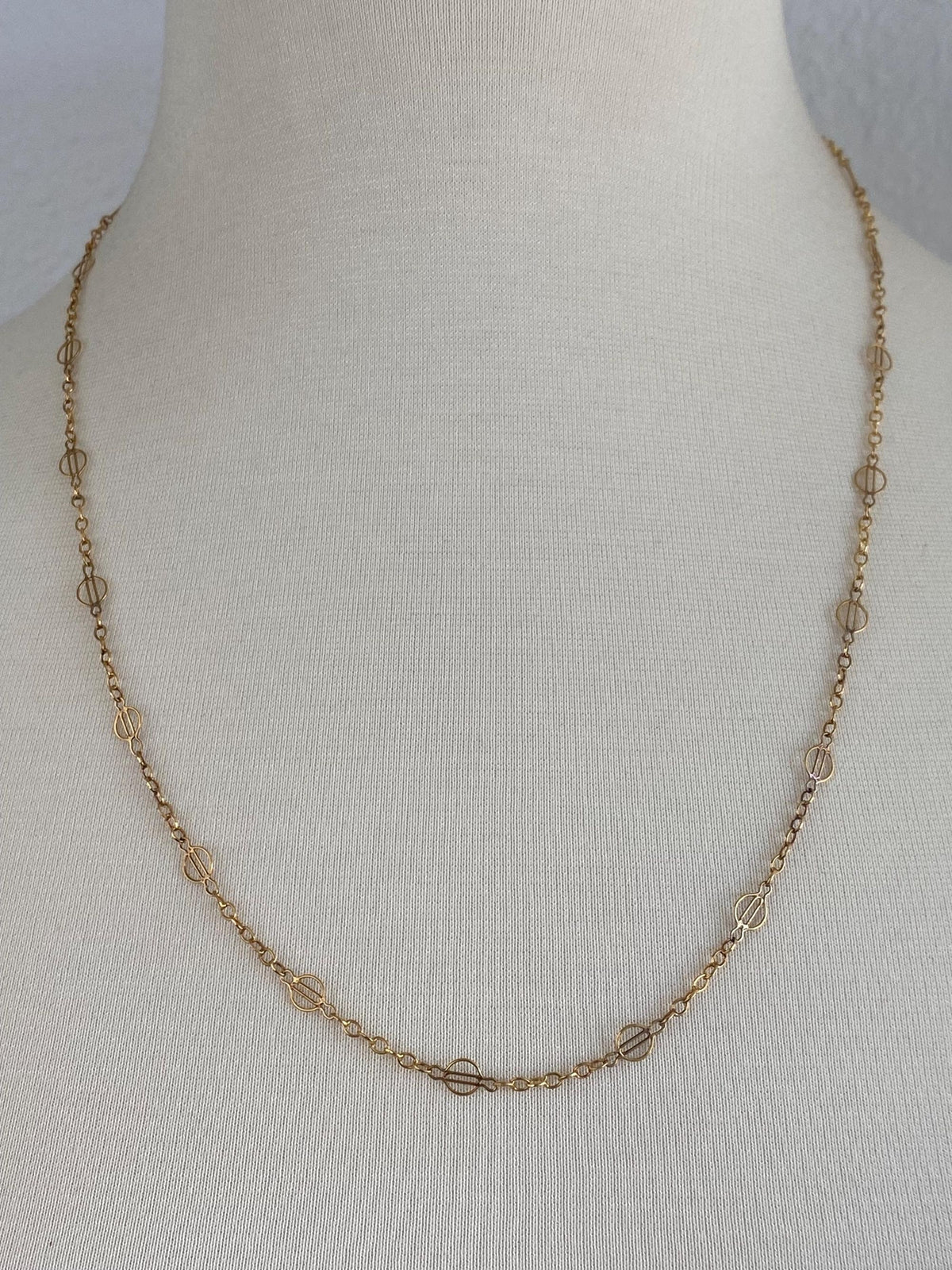 Vintage Solid 22k Yellow Gold Fancy Chain Necklace - 23.25 inches