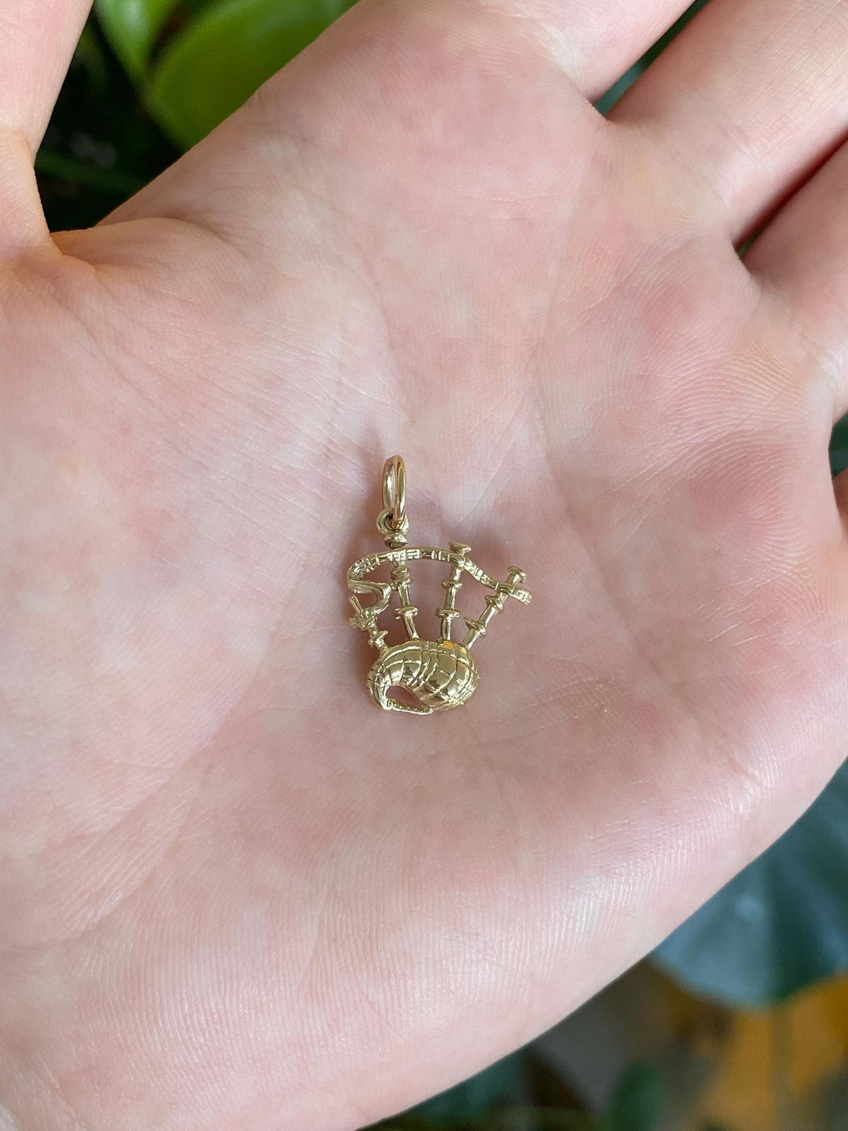 Vintage Solid 14k Yellow Gold Bag Pipes Charm