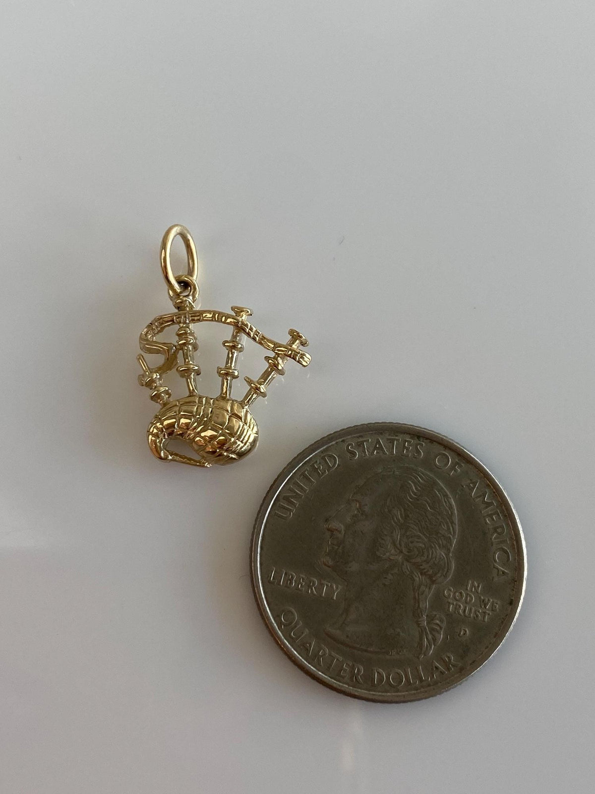 Vintage Solid 14k Yellow Gold Bag Pipes Charm