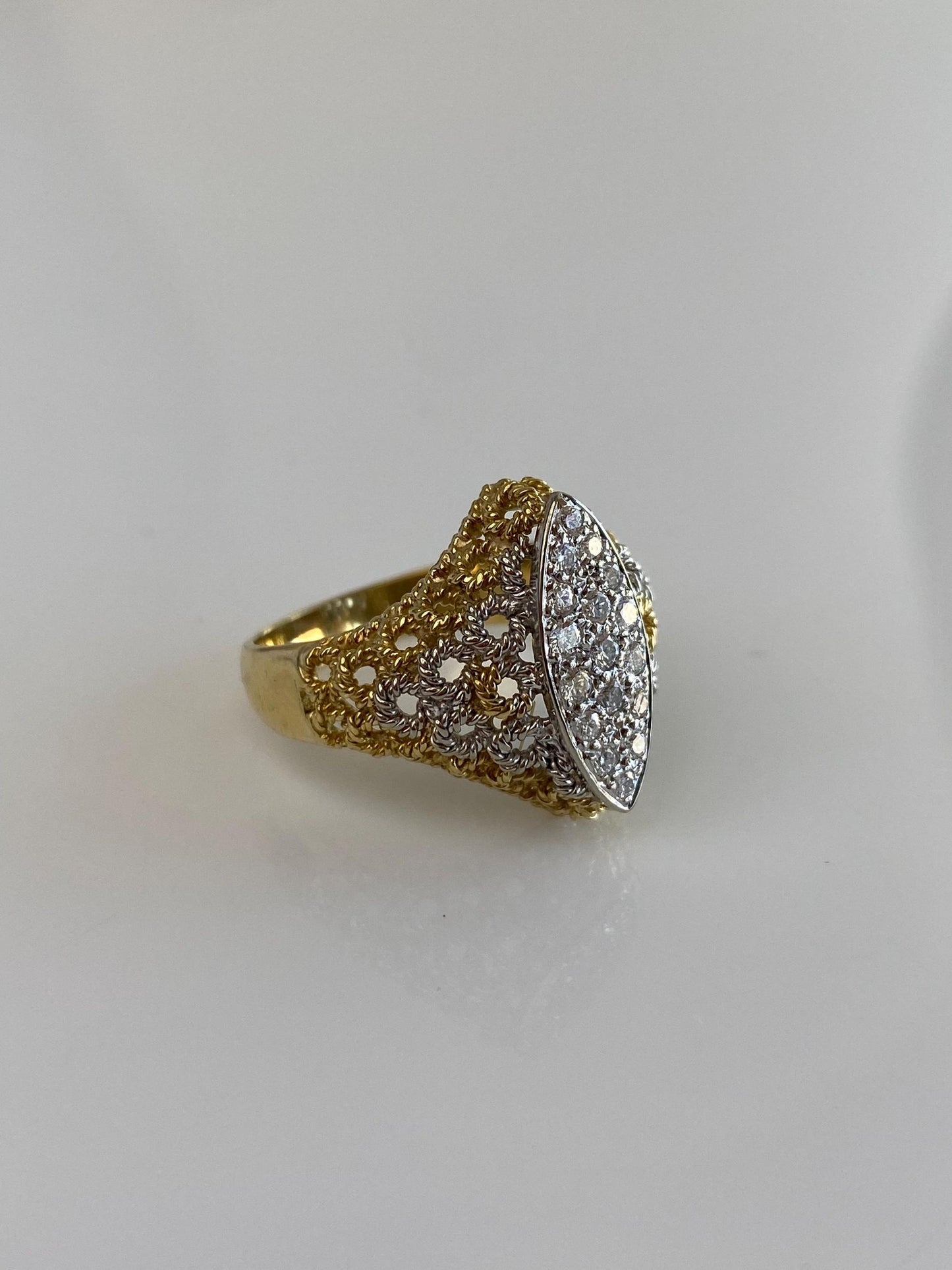 Vintage Solid 18k White & Yellow Gold Diamond Cluster Ring - Size 8.25