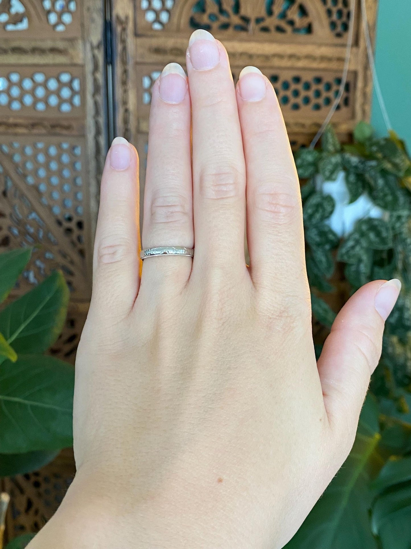 Vintage Solid 18k White Gold Designed Milgrain Ring Band - Size 5.25