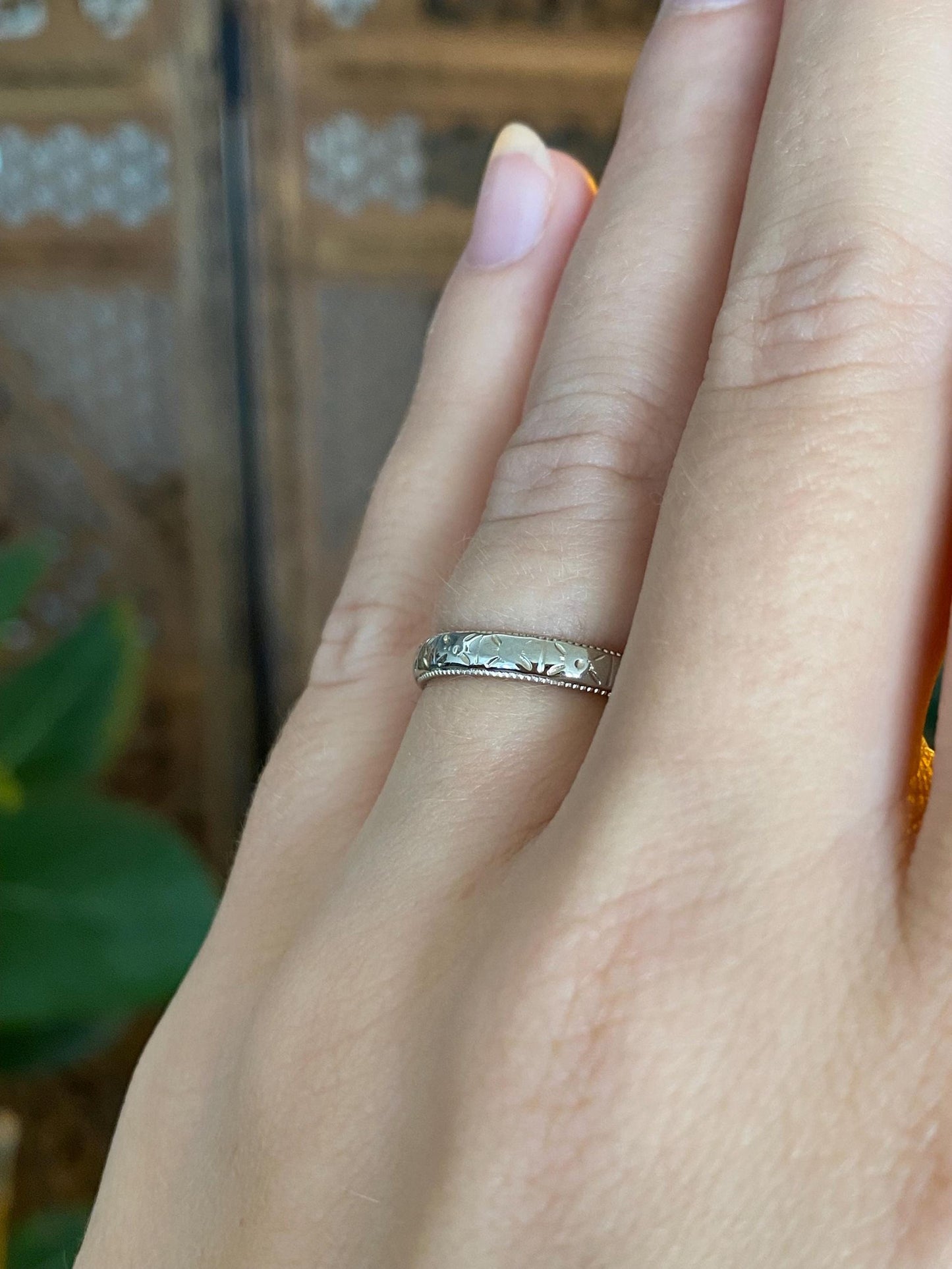 Vintage Solid 18k White Gold Designed Milgrain Ring Band - Size 5.25