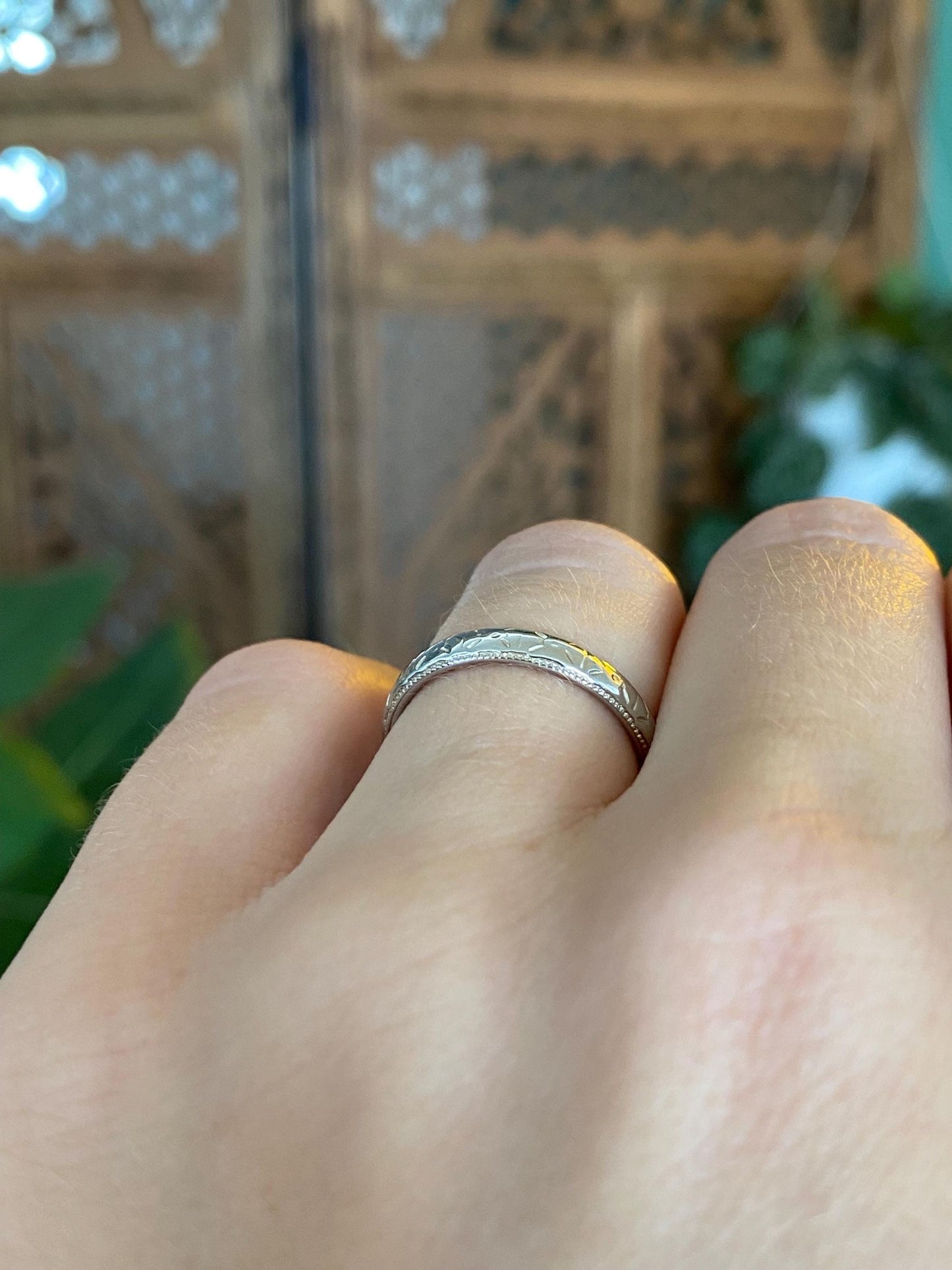 Vintage Solid 18k White Gold Designed Milgrain Ring Band - Size 5.25