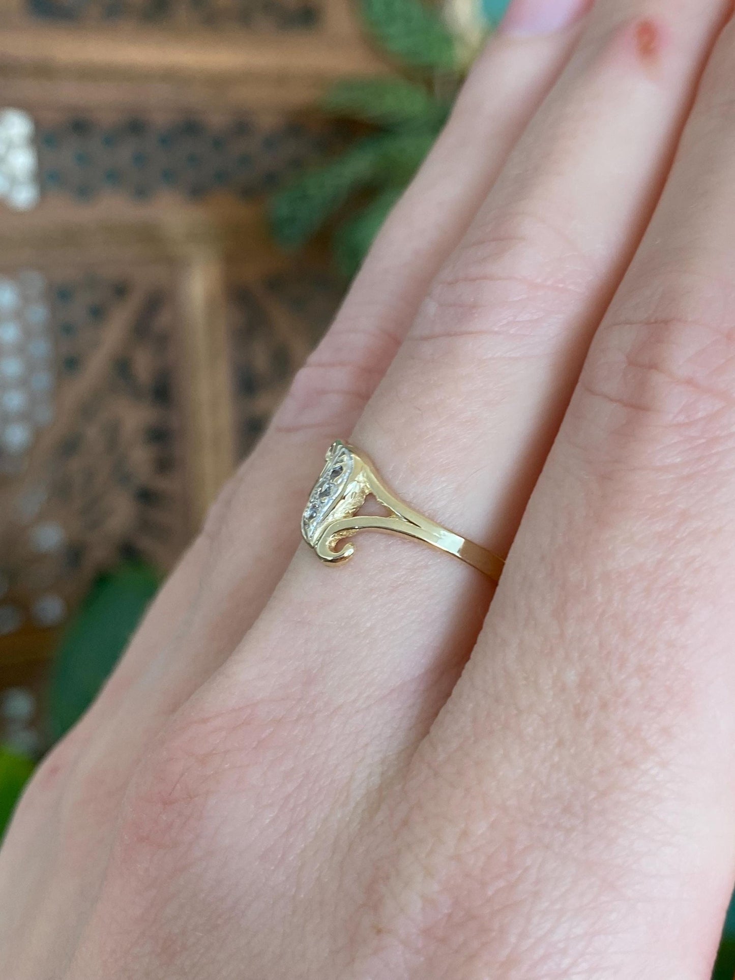 Vintage Solid 14k White & Yellow Gold Diamond Ring - Size 6.75