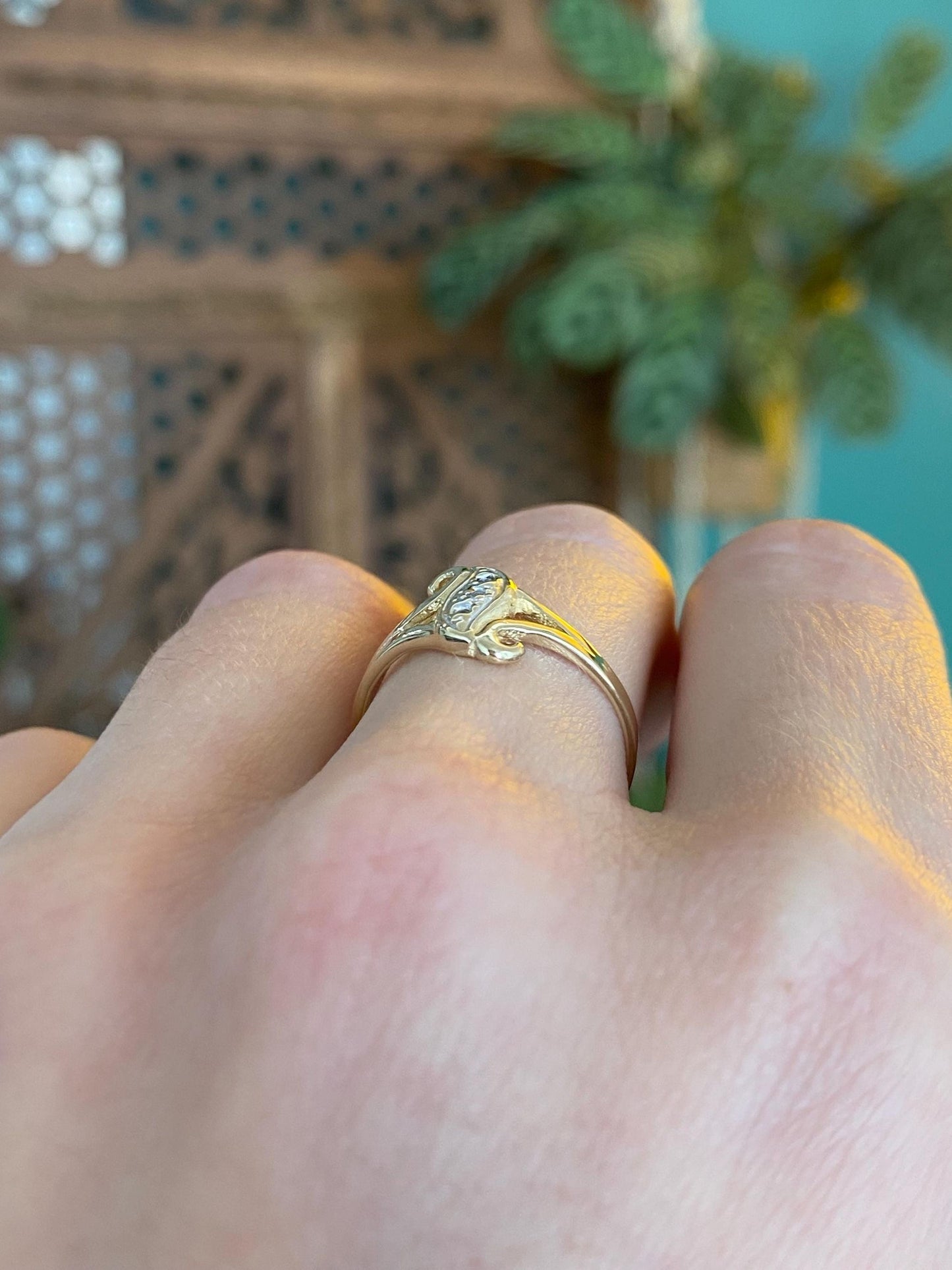 Vintage Solid 14k White & Yellow Gold Diamond Ring - Size 6.75