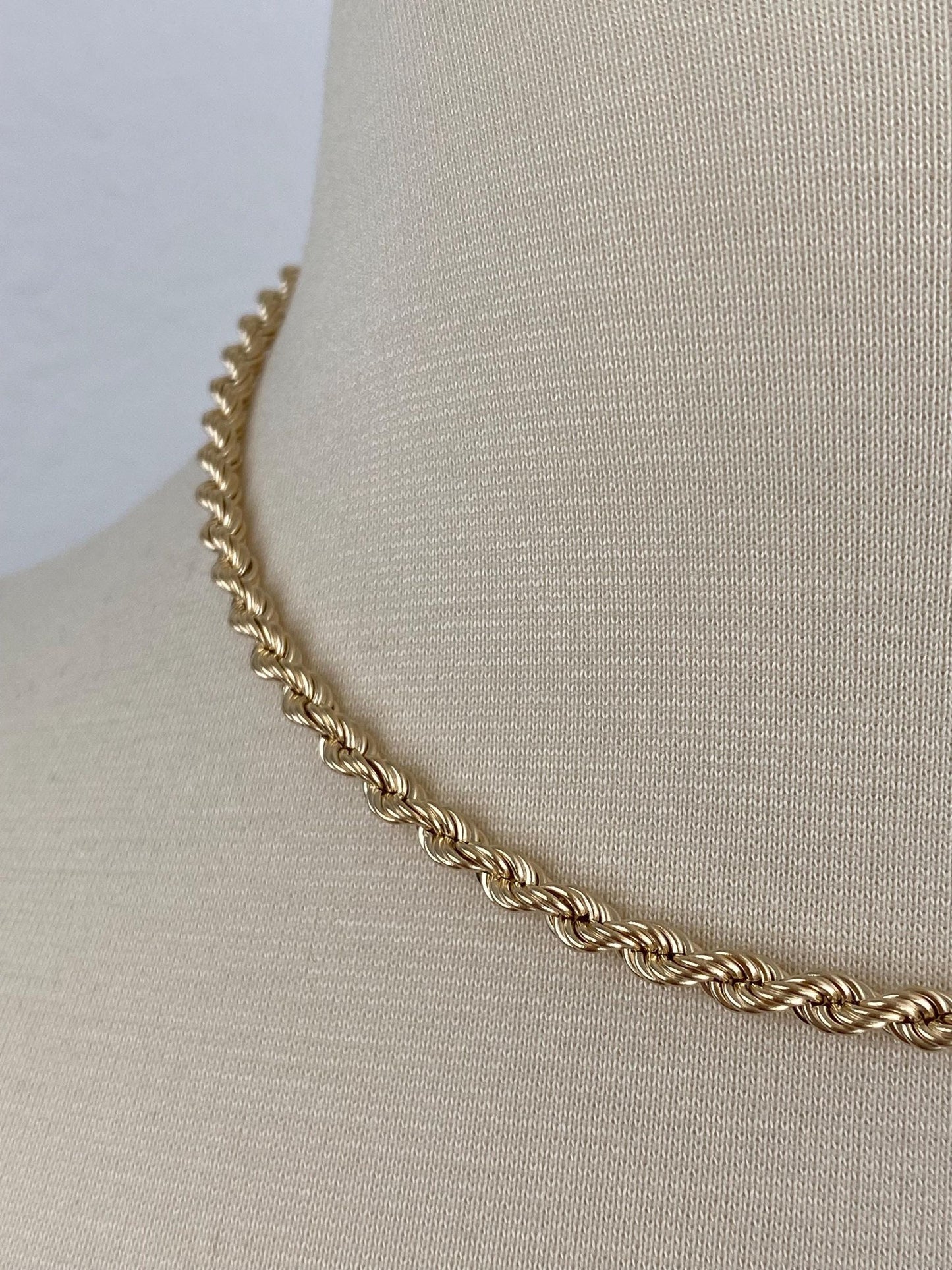 Vintage 14k Yellow Gold Rope Chain Necklace - 16.25 inches
