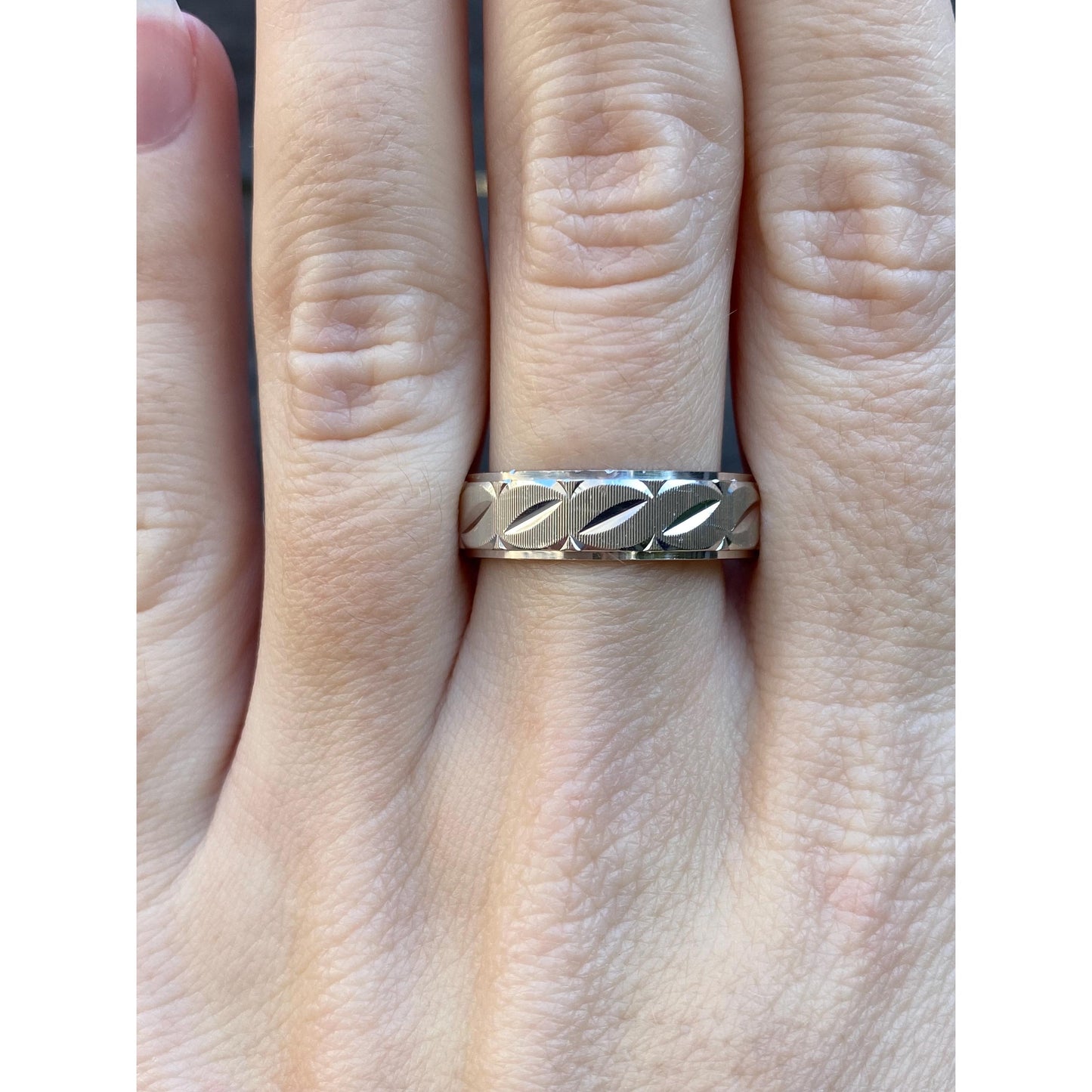 Vintage Solid 14k White Gold Diamond Cut Ring Band - Size 10.25