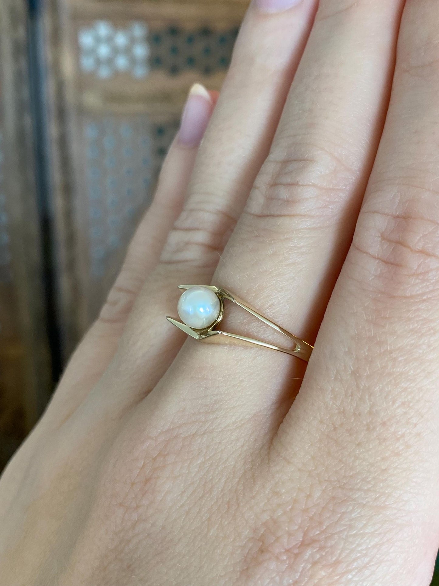 Vintage Solid 14k Yellow Gold Pearl Ring - Size 8.5
