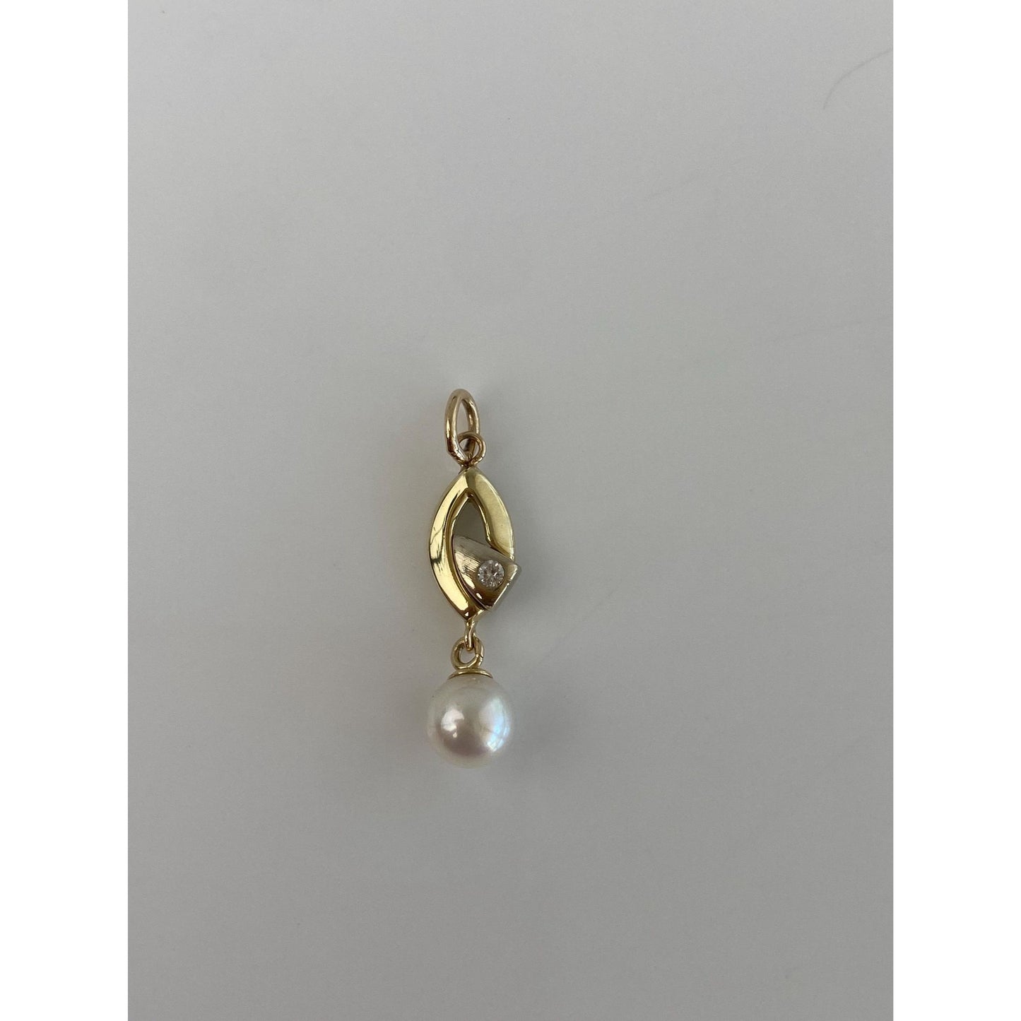 Vintage Solid 14k Yellow Gold Diamond Pearl Dangle Charm