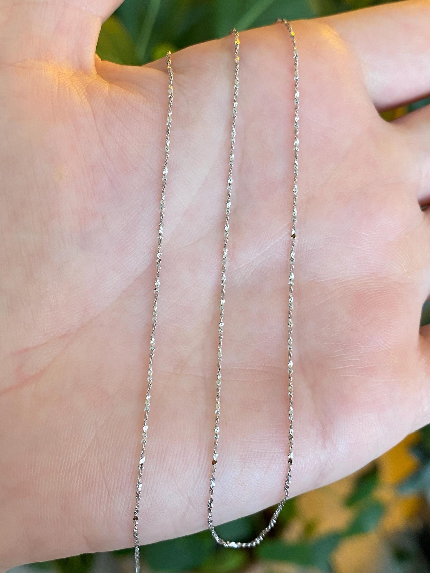 Vintage Solid 10k White Gold Dainty Twisted Serpentine Chain Necklace - 17.75 inches