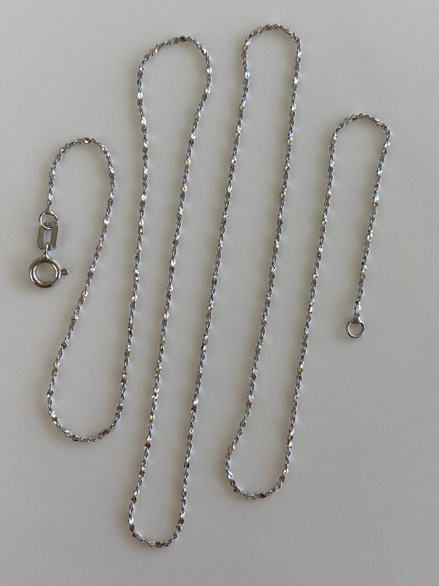 Vintage Solid 10k White Gold Dainty Twisted Serpentine Chain Necklace - 17.75 inches