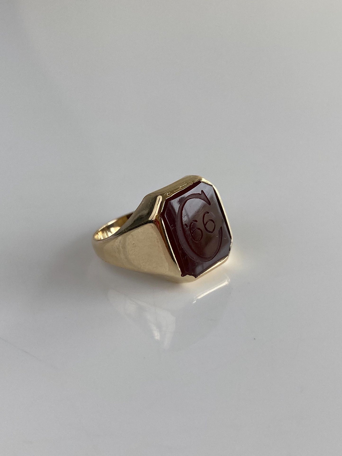Vintage Solid 10k Yellow Gold Carnelian C '66 Signet Ring - Size 5