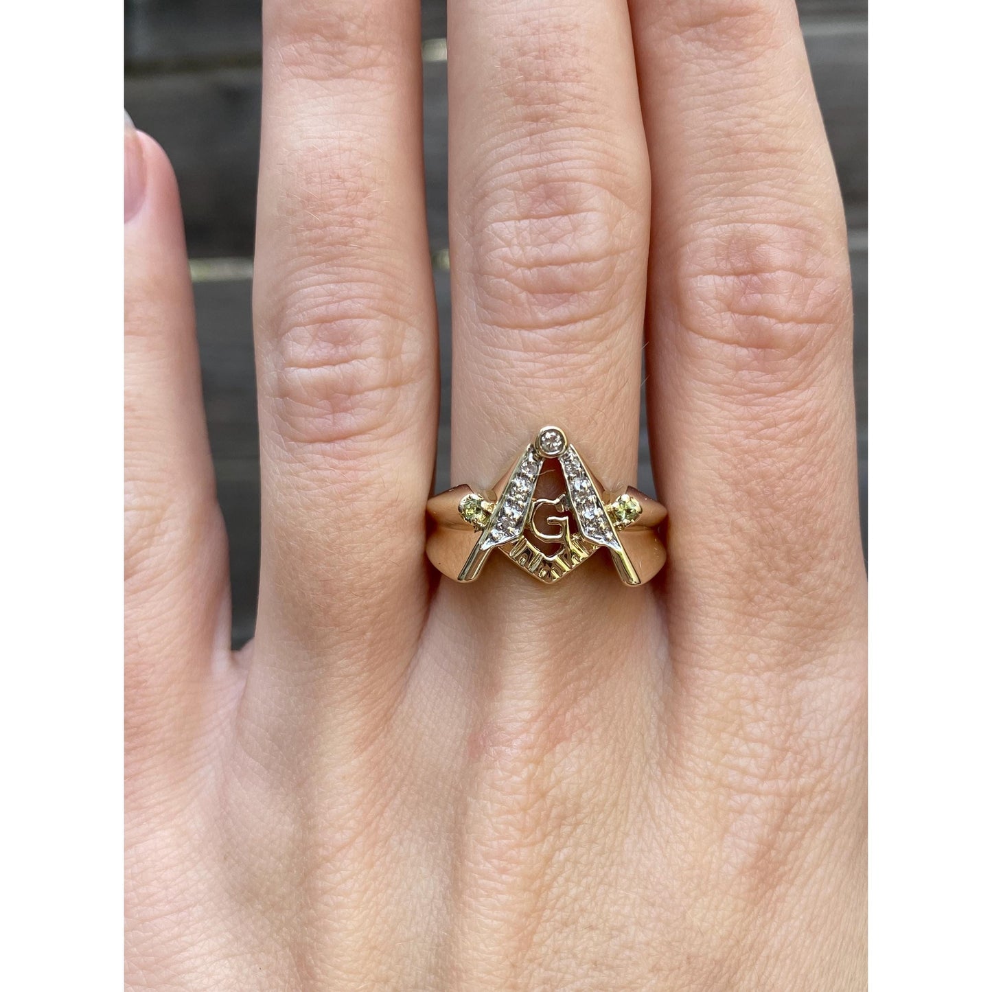 Vintage Solid 10k Yellow Gold Clear Sapphire Freemason Ring - Size 8.75