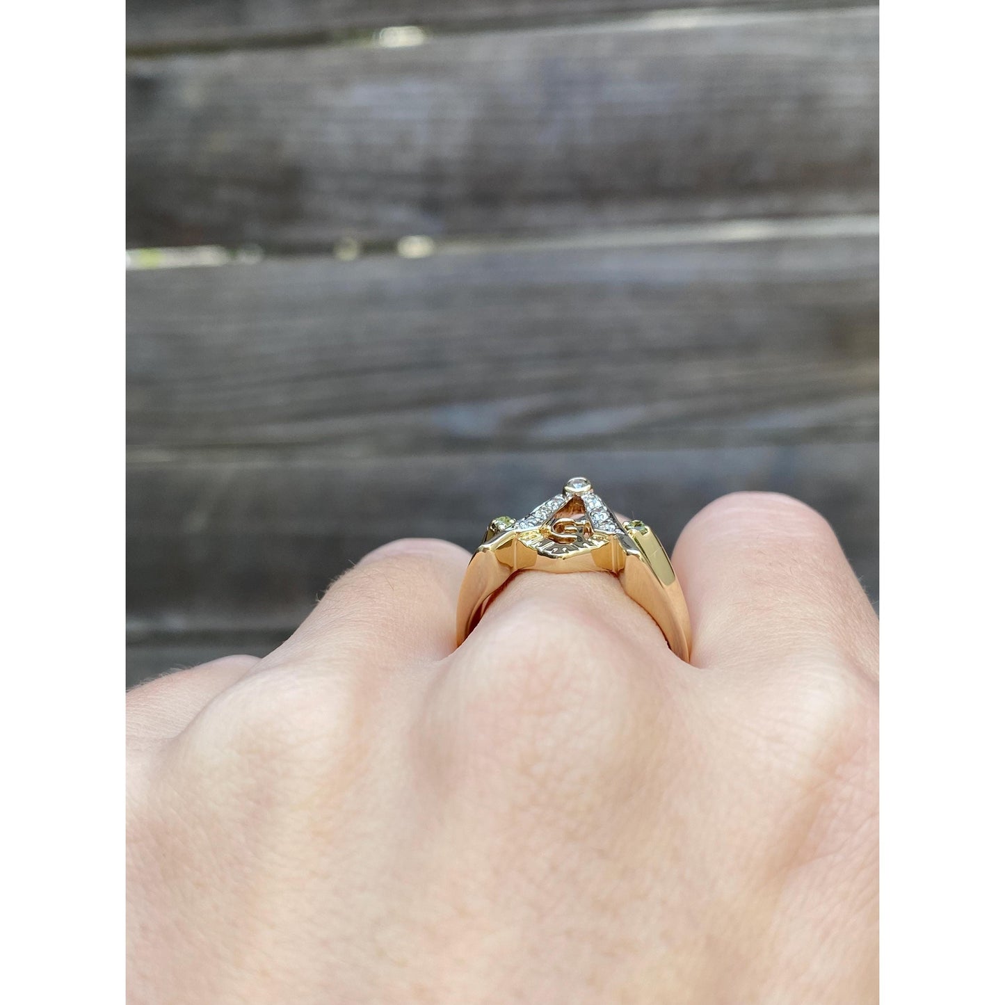 Vintage Solid 10k Yellow Gold Clear Sapphire Freemason Ring - Size 8.75