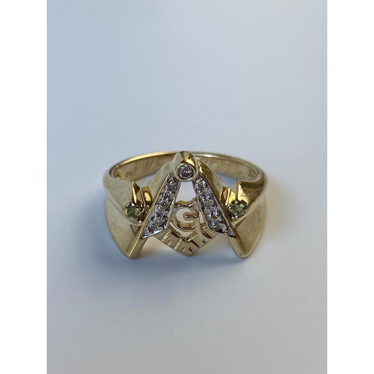 Vintage Solid 10k Yellow Gold Clear Sapphire Freemason Ring - Size 8.75