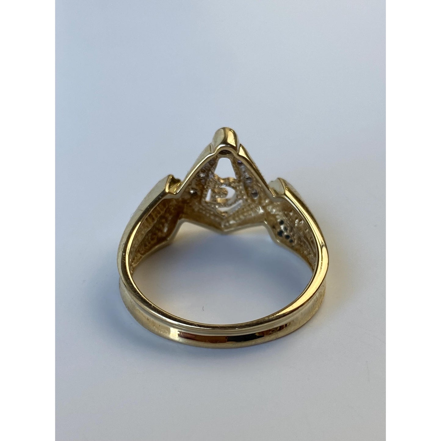 Vintage Solid 10k Yellow Gold Clear Sapphire Freemason Ring - Size 8.75
