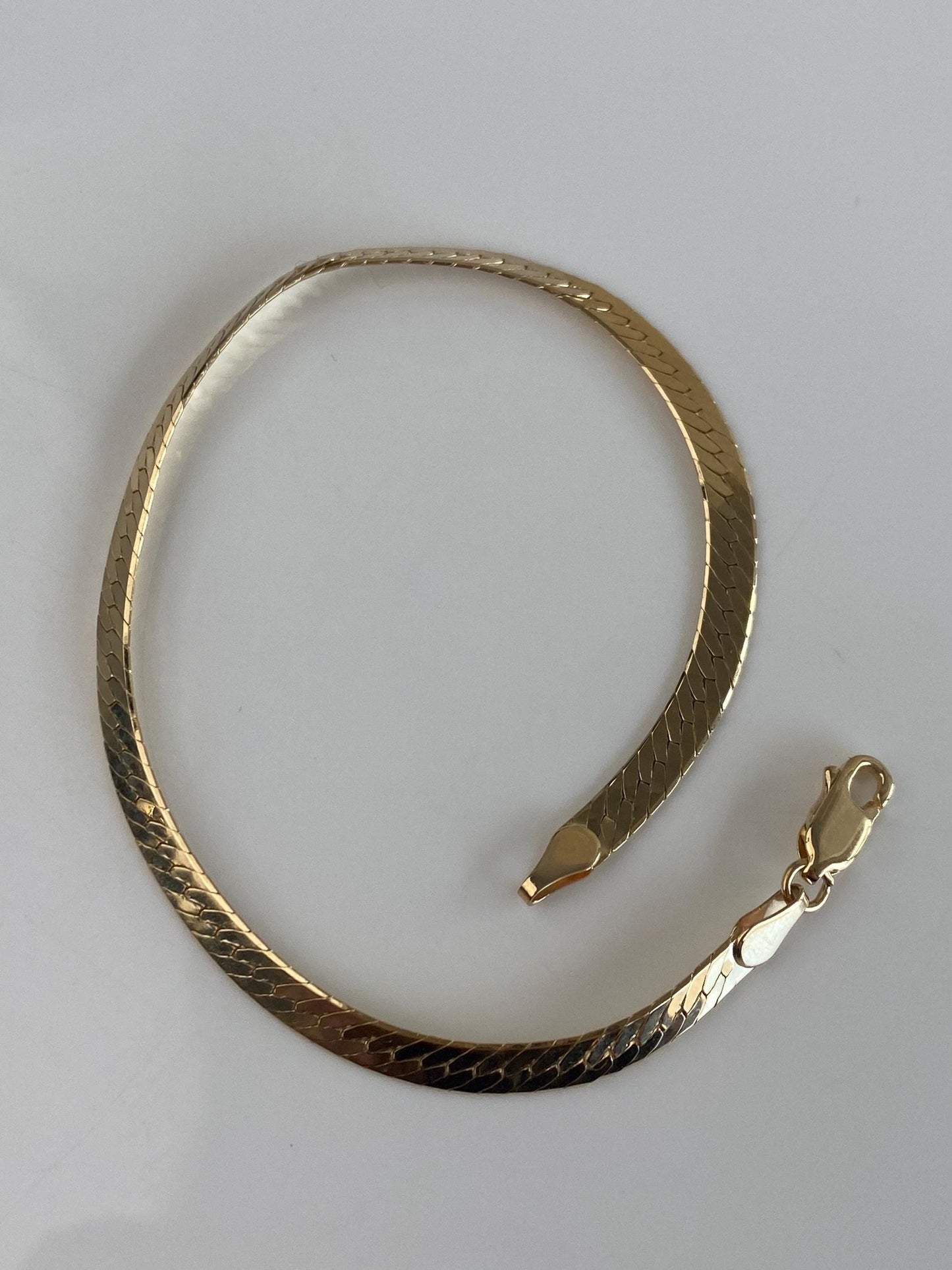 Vintage Solid 14k Yellow Gold Herringbone Chain Bracelet - 8.25 inches