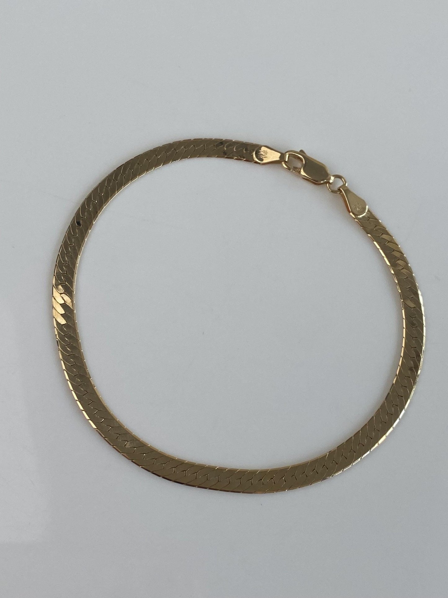 Vintage Solid 14k Yellow Gold Herringbone Chain Bracelet - 8.25 inches