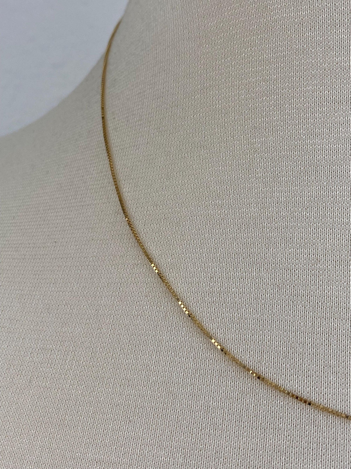 Vintage Solid 14k Yellow Gold Dainty Box Chain Necklace - 18 inches