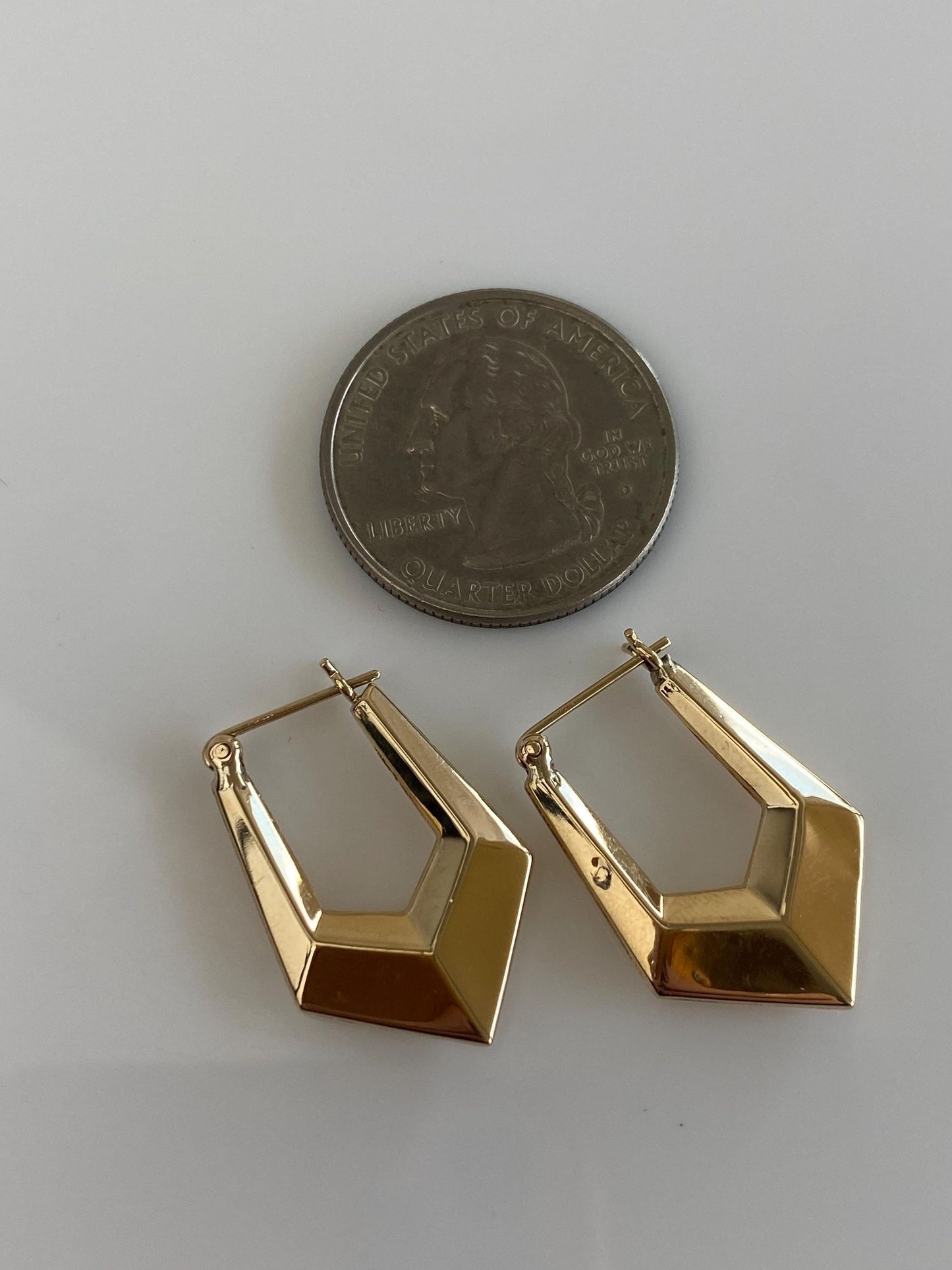 Vintage 14k Yellow Gold Beveled Chevron Hoop Earrings