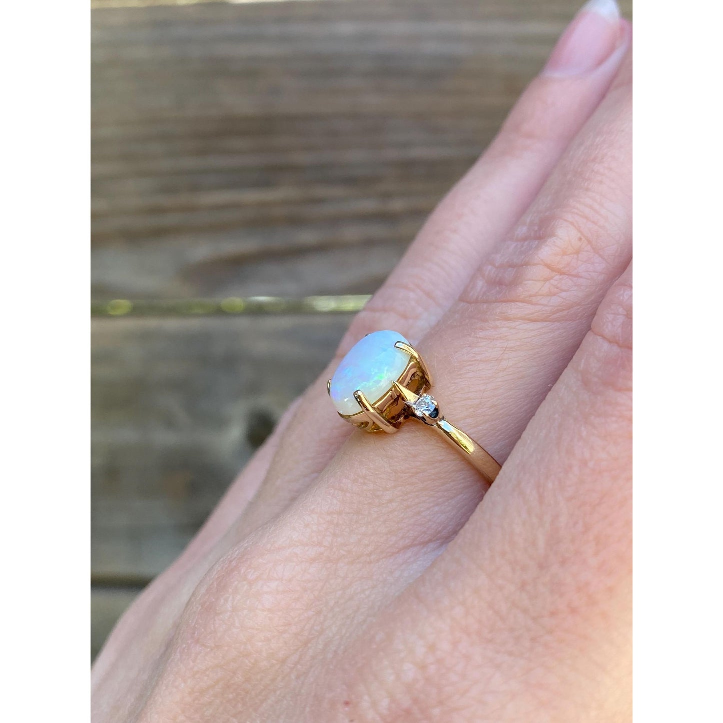 Vintage Solid 14k Yellow Gold Diamond Opal Ring - Size 5.75