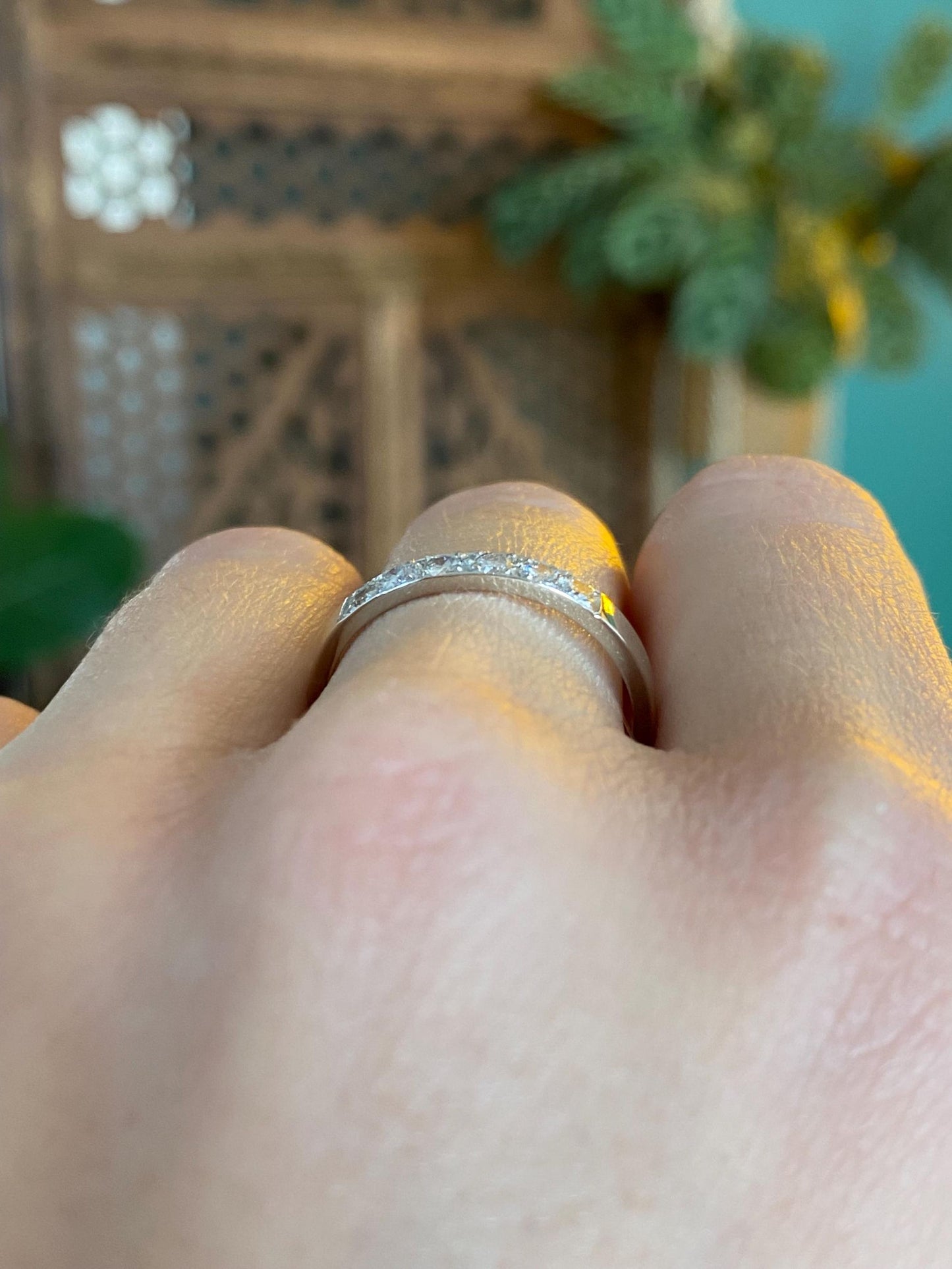 Vintage Solid 14k White Gold Diamond Ring Band - Size 8.5