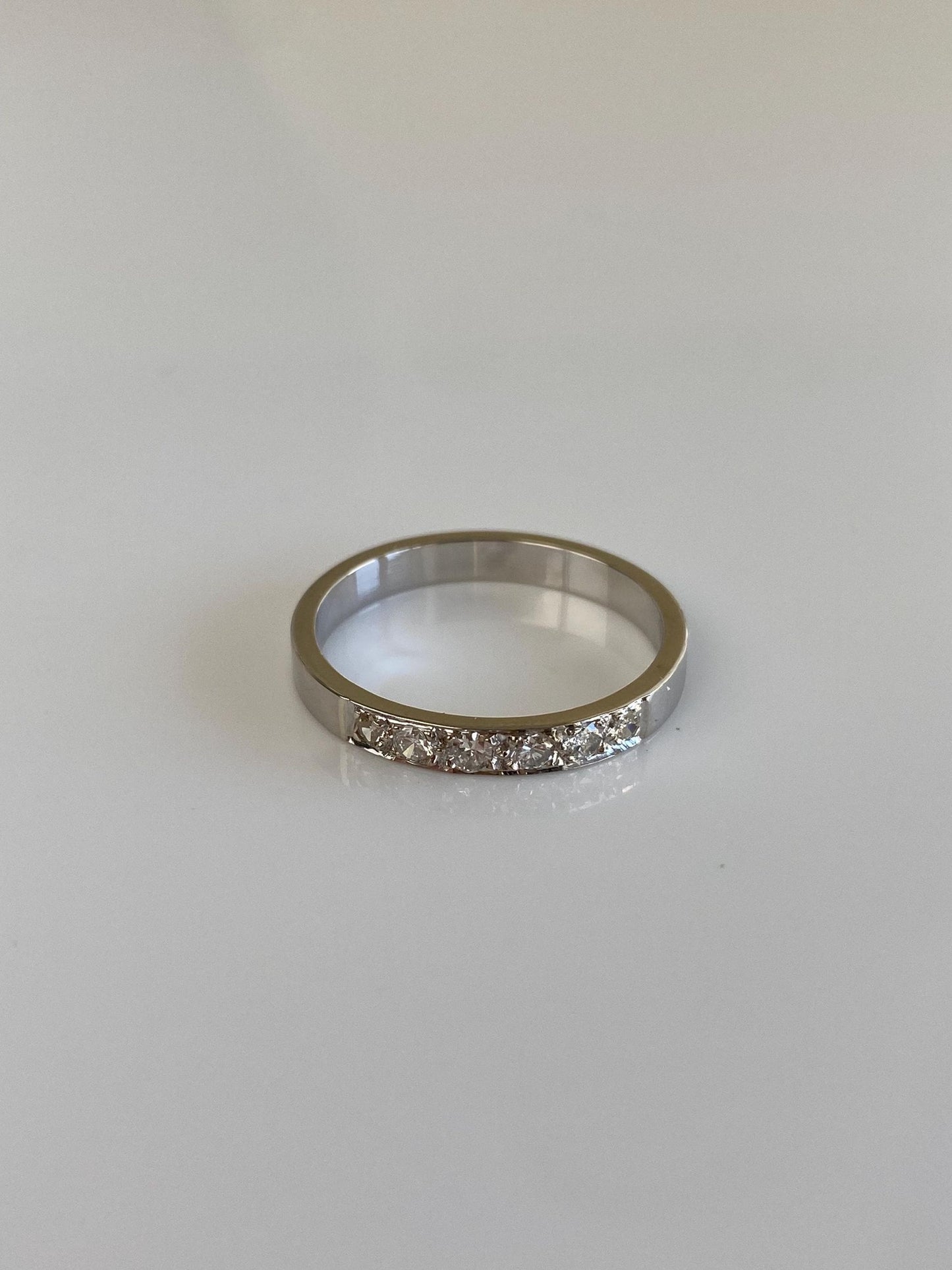 Vintage Solid 14k White Gold Diamond Ring Band - Size 8.5