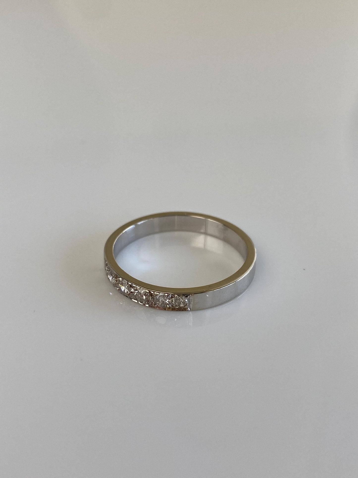 Vintage Solid 14k White Gold Diamond Ring Band - Size 8.5