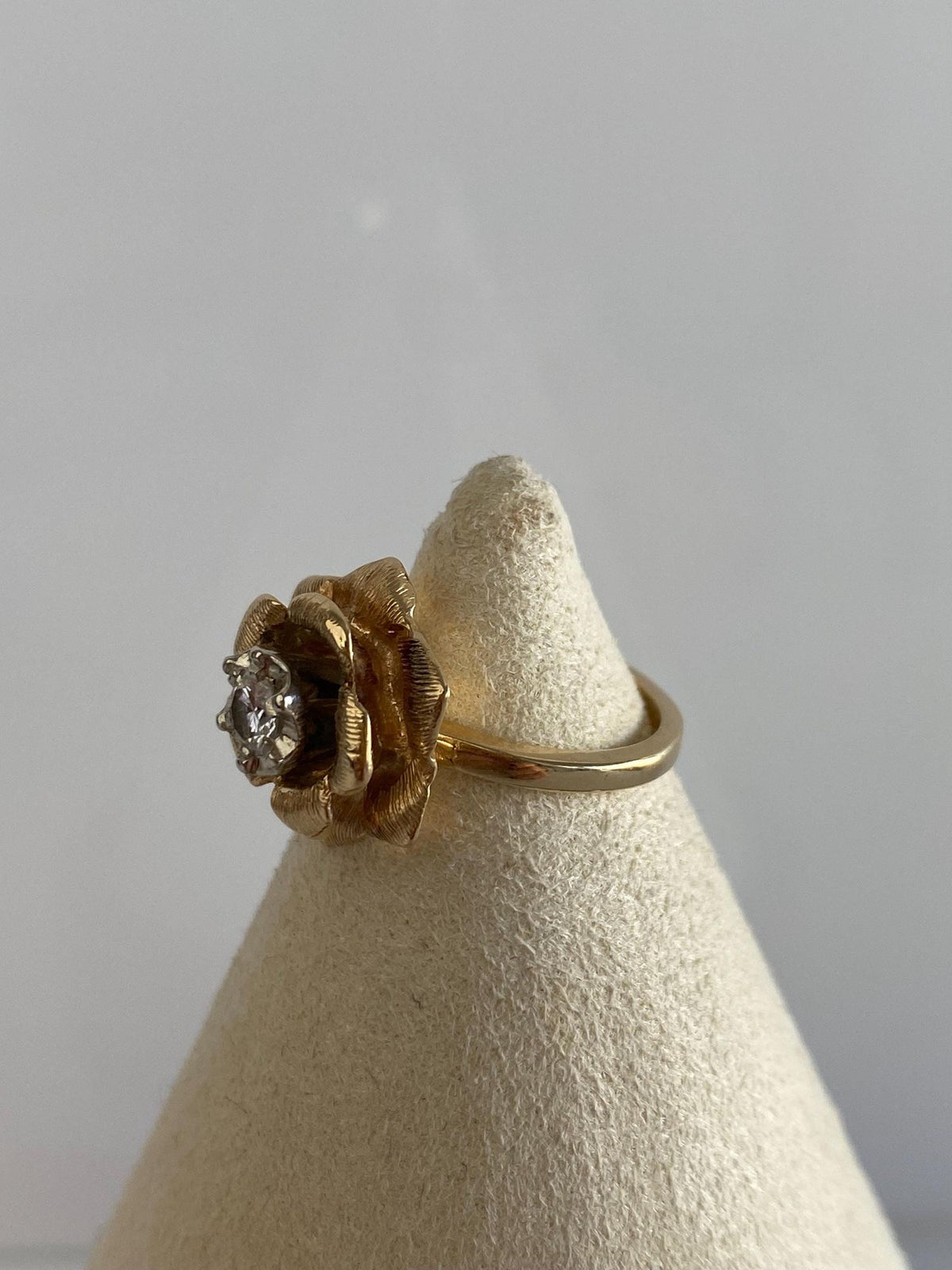 Vintage Solid 14k Yellow Gold Diamond Rose Ring - Size 4.25