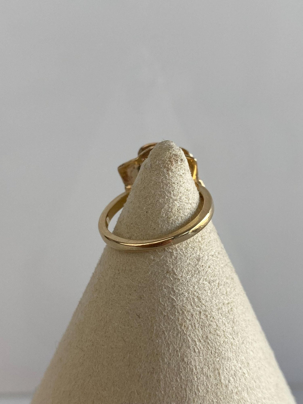 Vintage Solid 14k Yellow Gold Diamond Rose Ring - Size 4.25