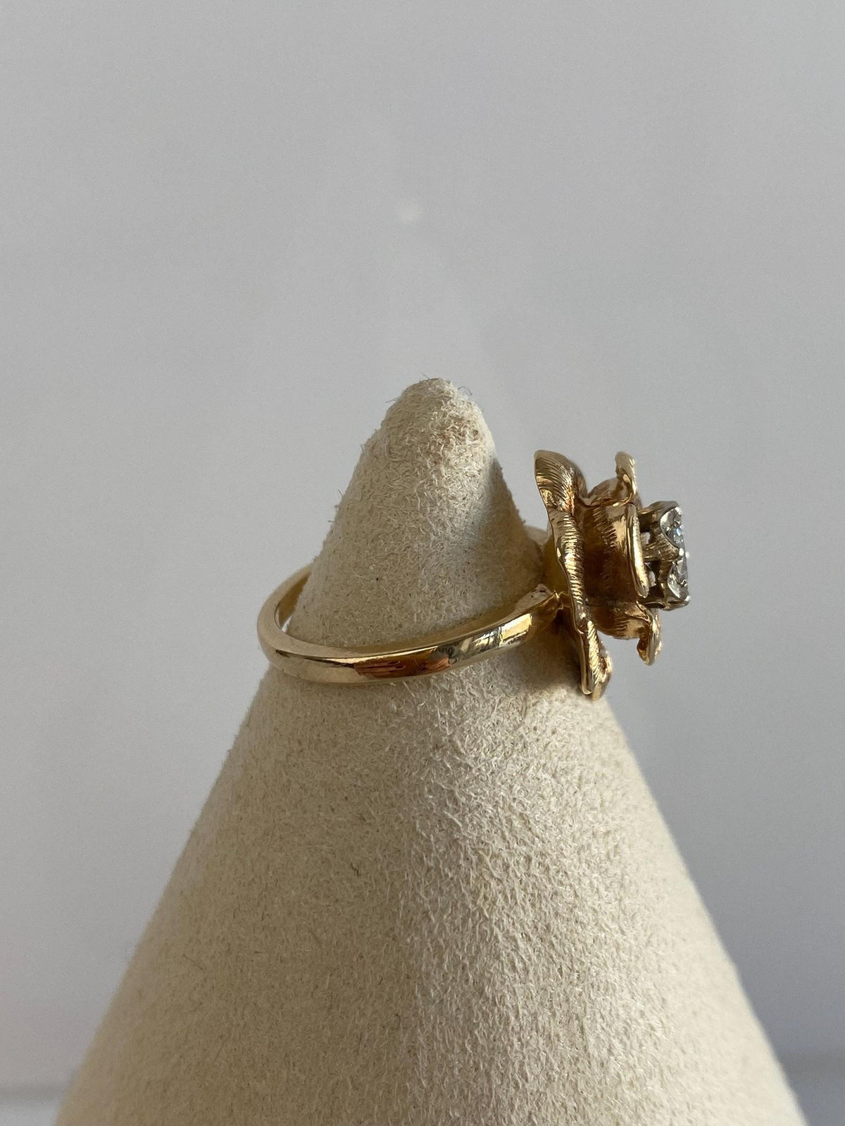 Vintage Solid 14k Yellow Gold Diamond Rose Ring - Size 4.25