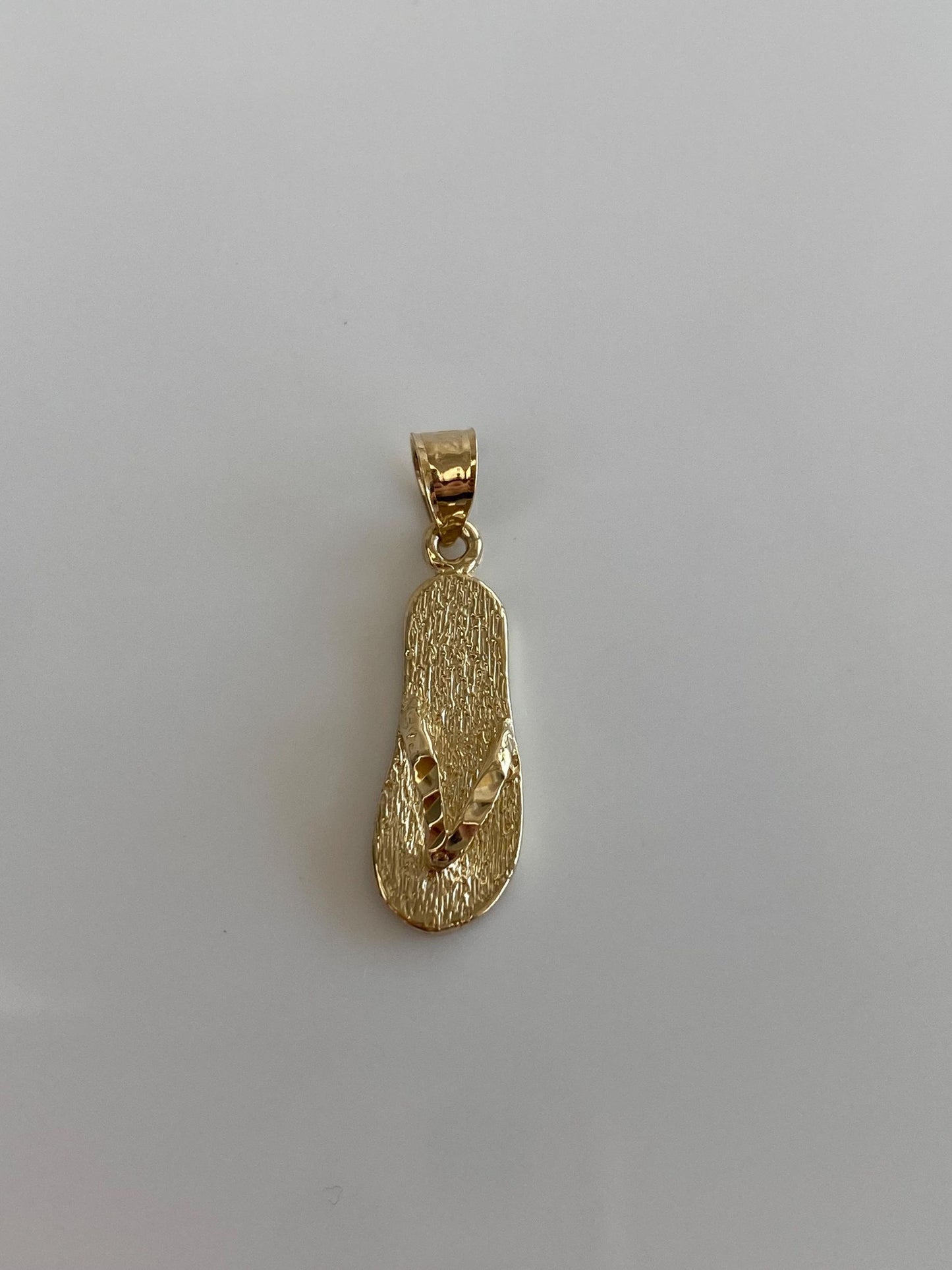 Vintage Solid 14k Yellow Gold Diamond Cut Flip Flop Charm