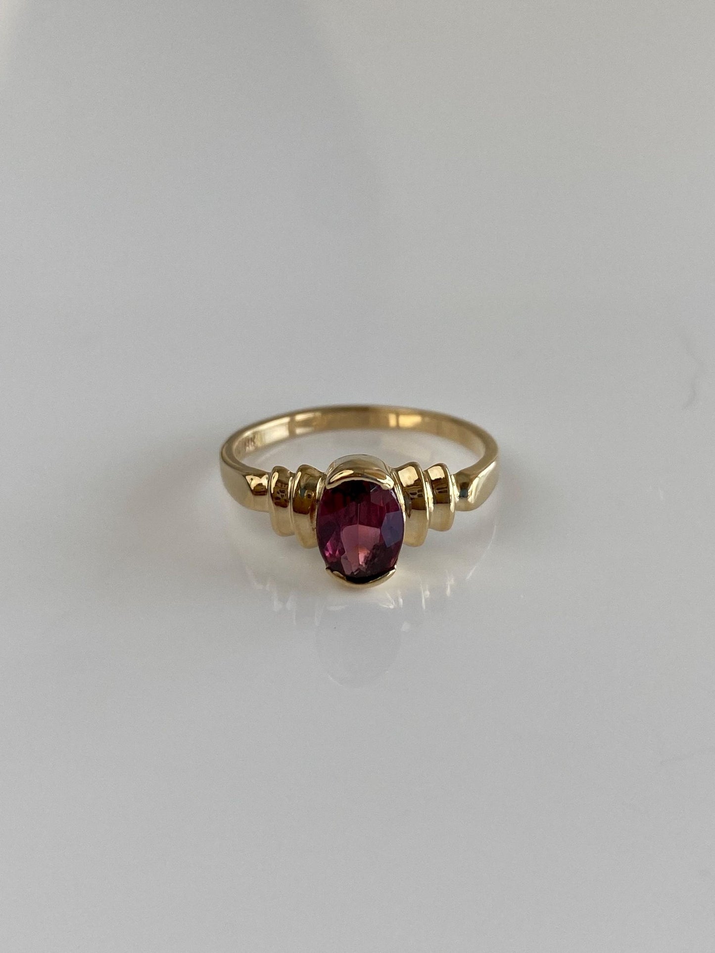 Vintage Solid 14k Yellow Gold Pink Tourmaline Scalloped Ring - Size 5.75