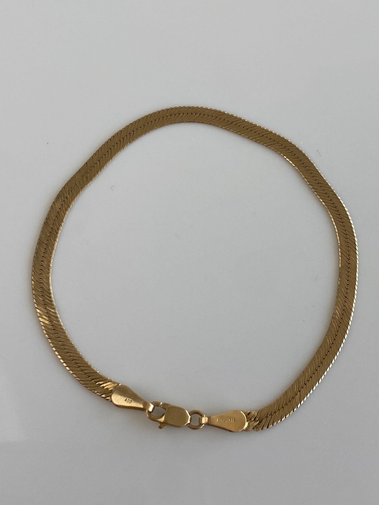 Vintage Solid 14k Yellow Gold Herringbone Chain Bracelet - 7 inches