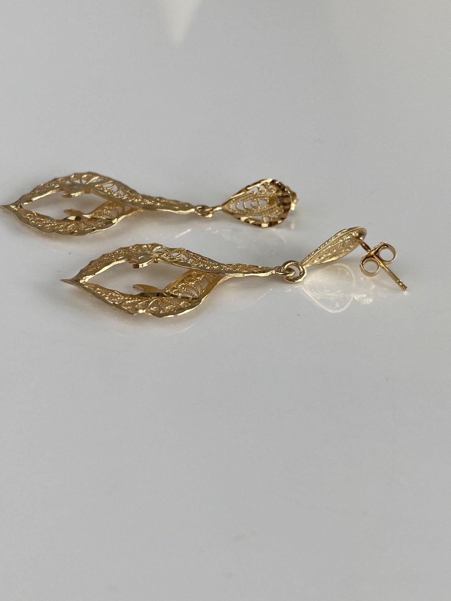 Vintage Solid 14k Yellow Gold Diamond Cut Dangle Stud Earrings