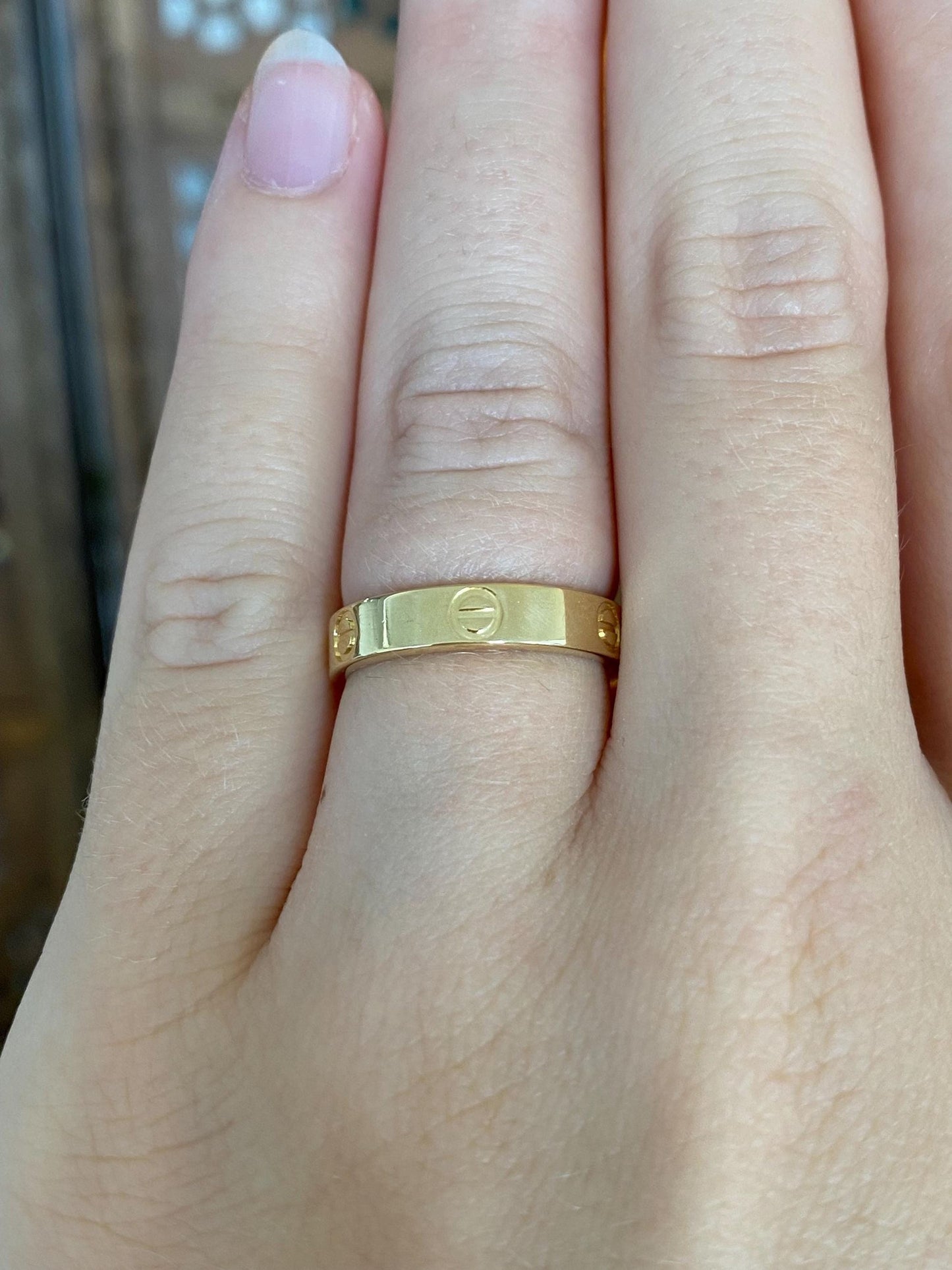 Vintage Solid 18k Yellow Gold Love Ring Band - Size 5.75