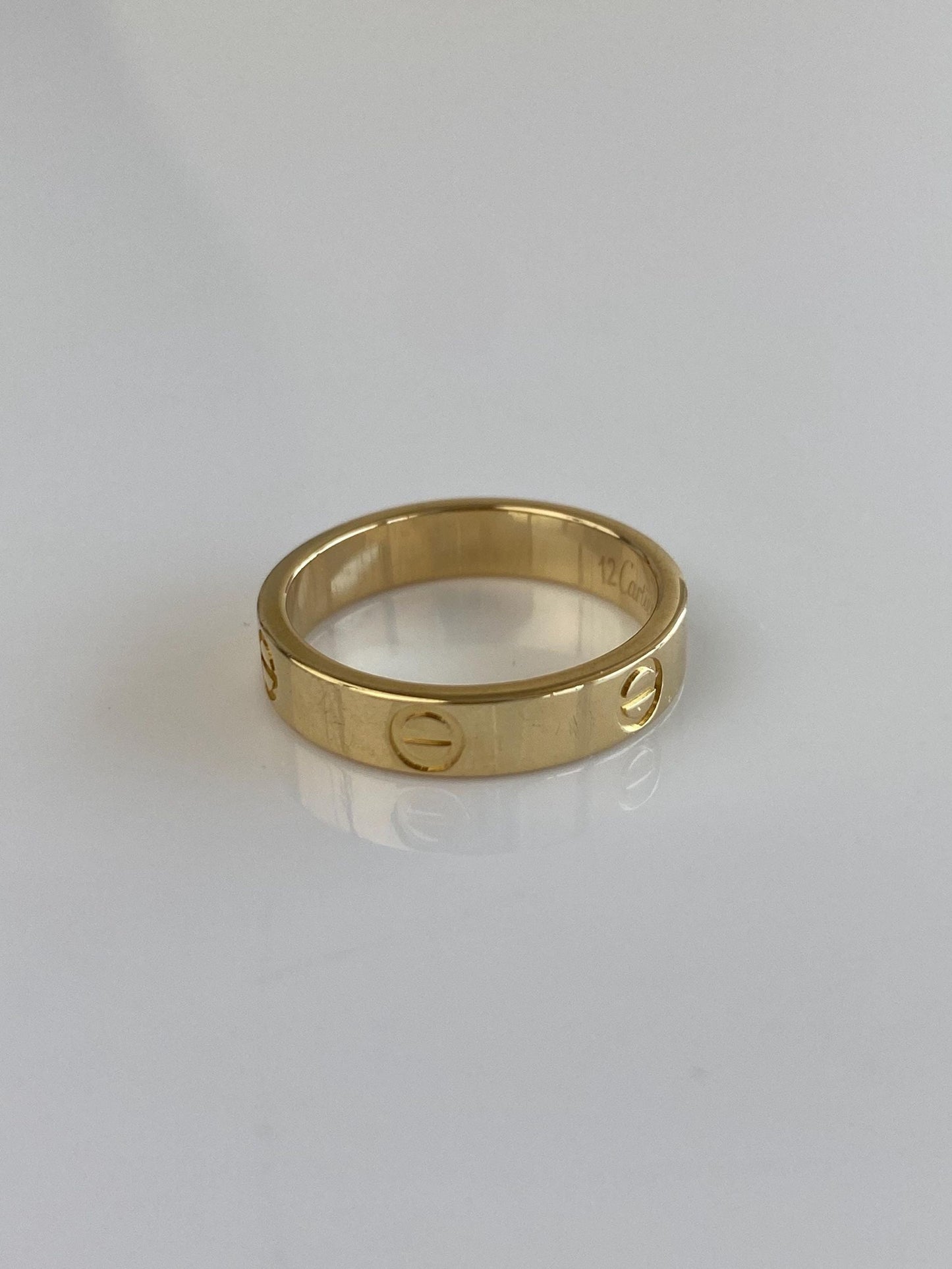 Vintage Solid 18k Yellow Gold Love Ring Band - Size 5.75